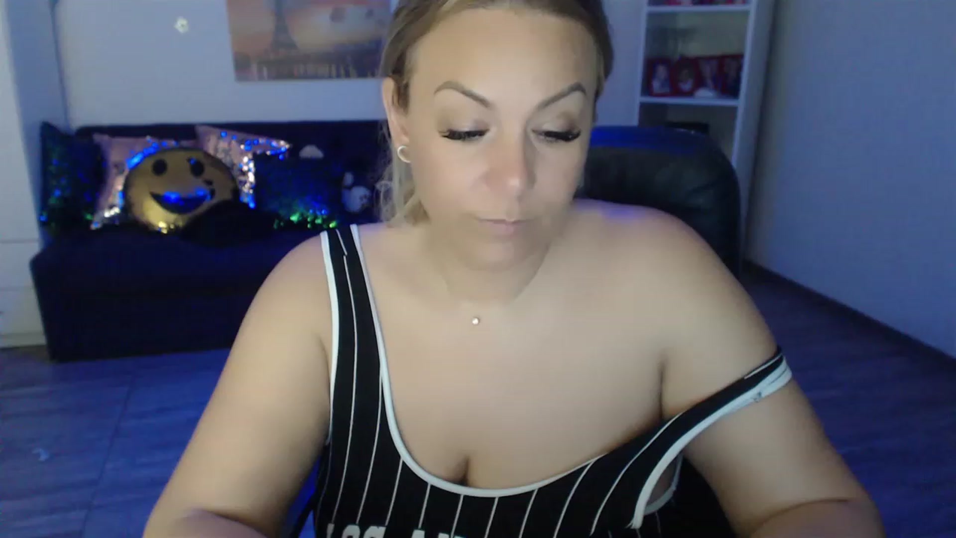 Gallery image thumbnail from A_baby_Boo's myfreecams stream on, 05/28/2023, 06:03 image 20 of 20