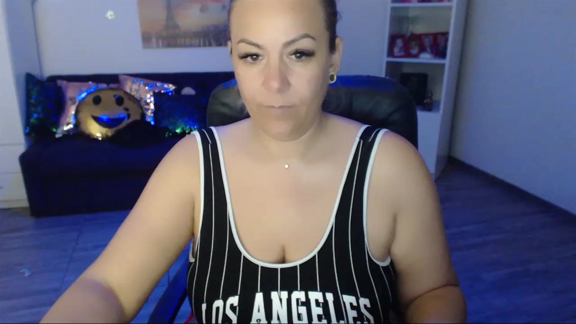 Gallery image thumbnail from A_baby_Boo's myfreecams stream on, 05/29/2023, 14:31 image 9 of 20