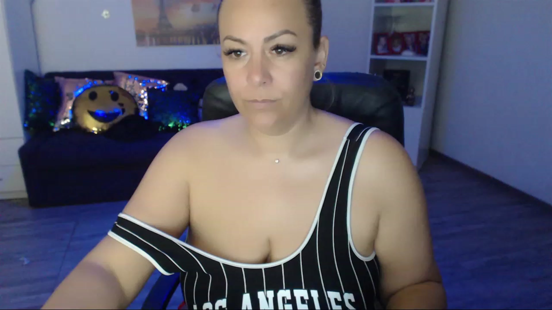 Gallery image thumbnail from A_baby_Boo's myfreecams stream on, 05/29/2023, 14:31 image 20 of 20