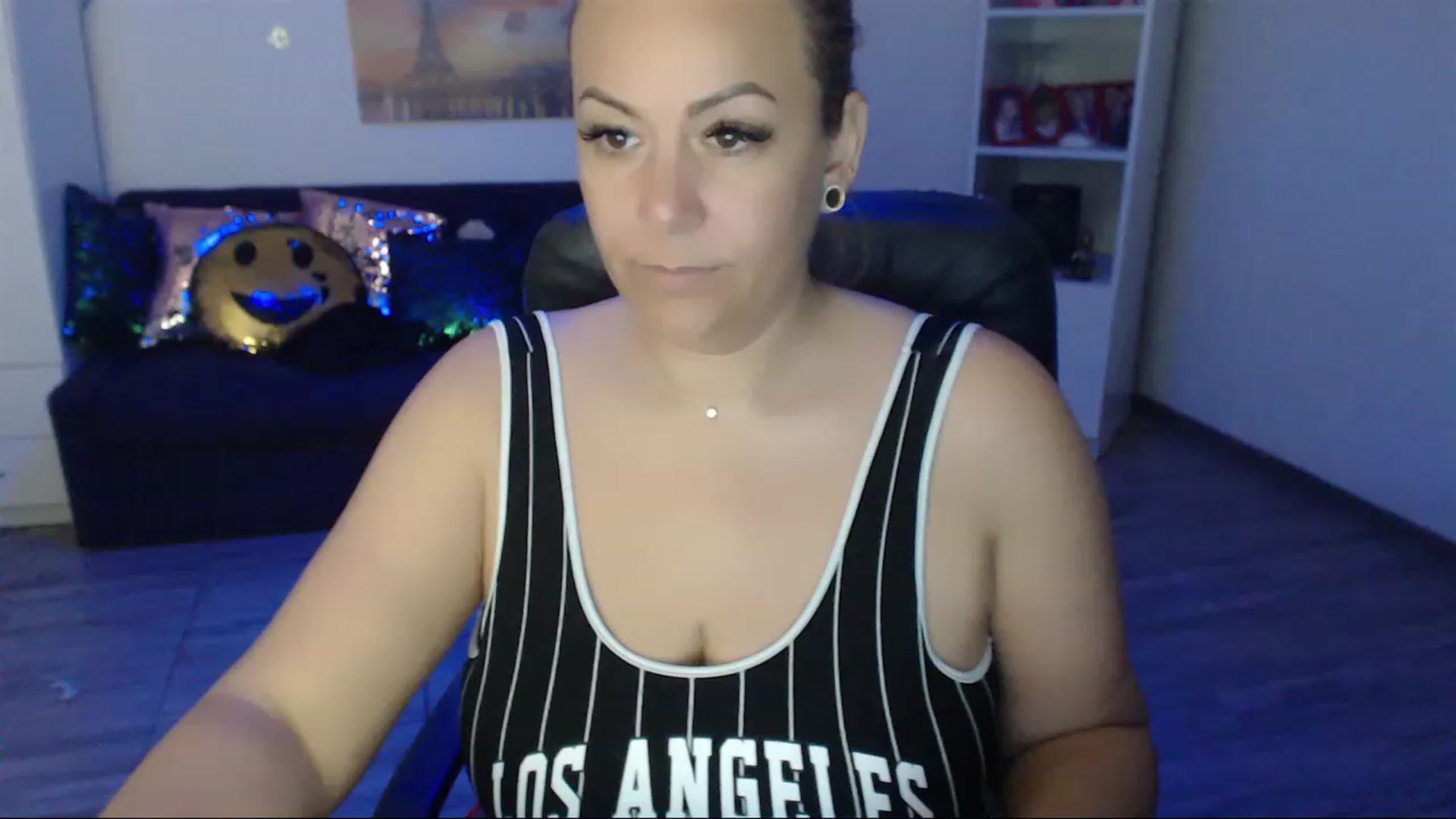 Gallery image thumbnail from A_baby_Boo's myfreecams stream on, 05/29/2023, 14:31 image 5 of 20