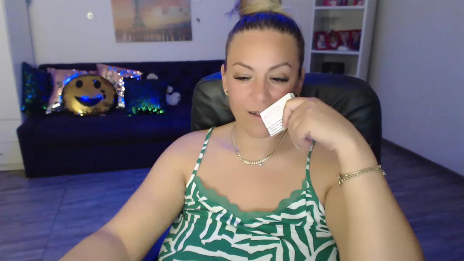 Gallery image thumbnail from A_baby_Boo's myfreecams stream on, 06/03/2023, 01:41 image 5 of 20