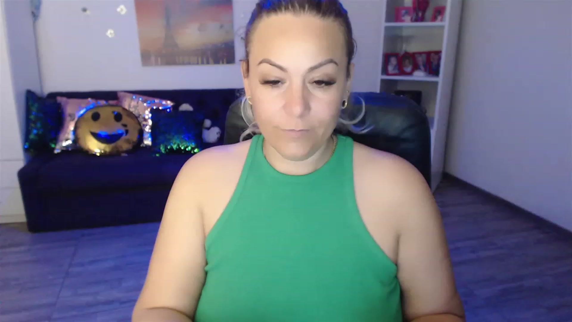 Gallery image thumbnail from A_baby_Boo's myfreecams stream on, 06/03/2023, 14:34 image 1 of 20