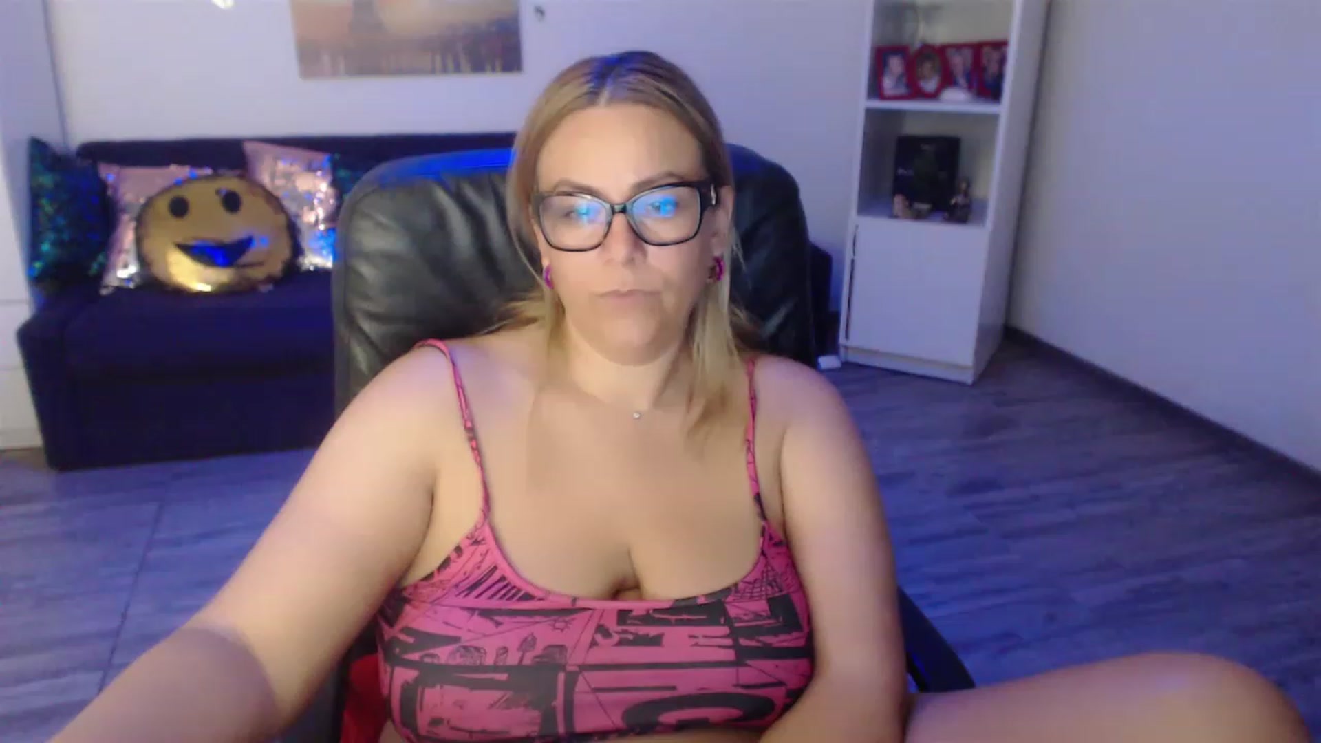Gallery image thumbnail from A_baby_Boo's myfreecams stream on, 06/06/2023, 20:56 image 20 of 20