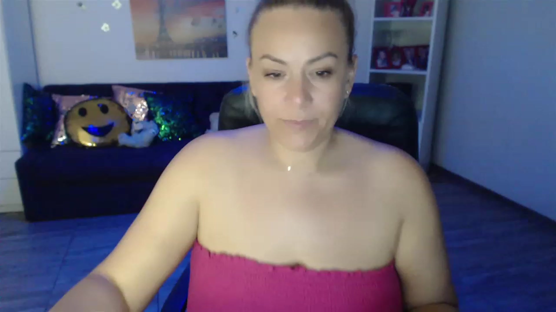 Gallery image thumbnail from A_baby_Boo's myfreecams stream on, 06/16/2023, 22:06 image 4 of 20