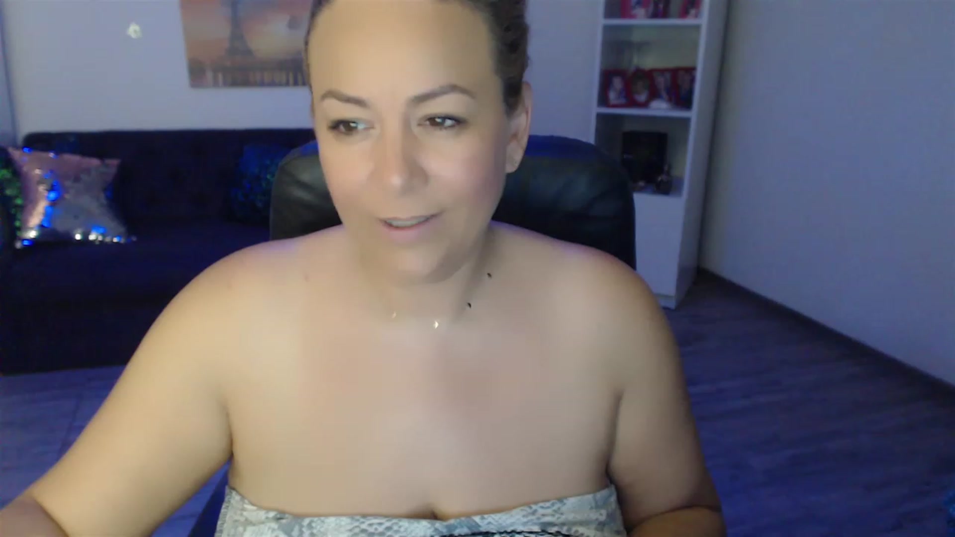 Gallery image thumbnail from A_baby_Boo's myfreecams stream on, 07/03/2023, 13:27 image 2 of 20