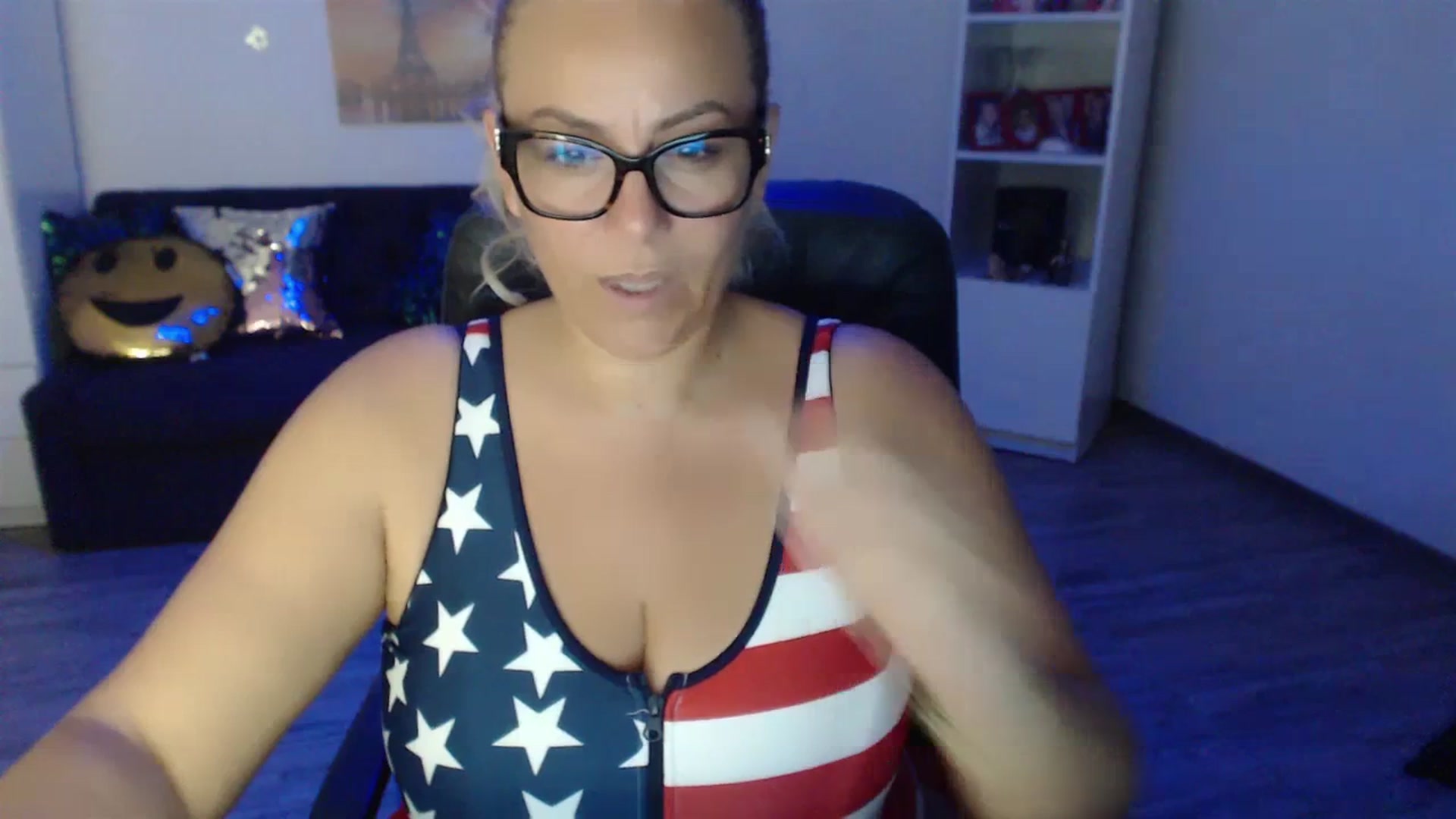Gallery image thumbnail from A_baby_Boo's myfreecams stream on, 07/04/2023, 15:41 image 19 of 20