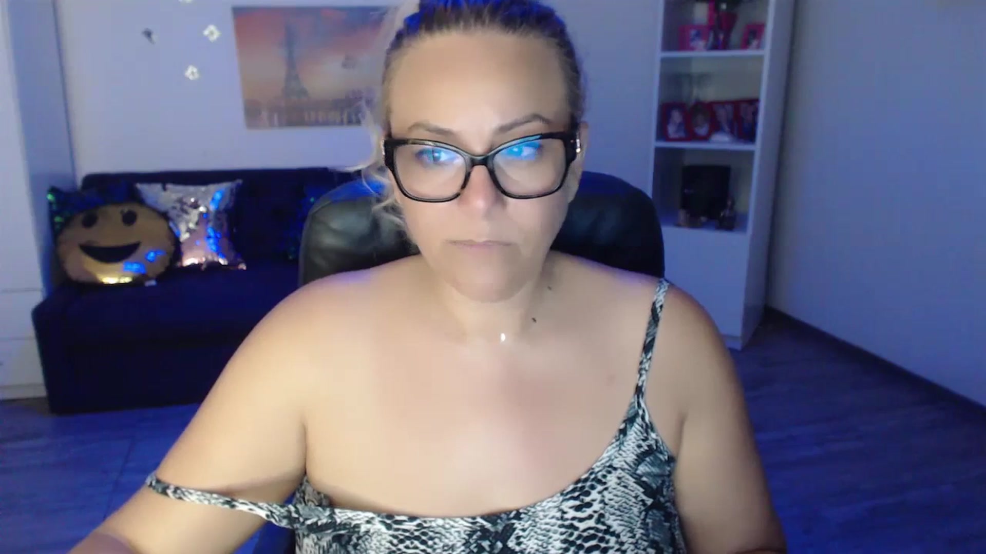 Gallery image thumbnail from A_baby_Boo's myfreecams stream on, 07/05/2023, 22:02 image 2 of 20