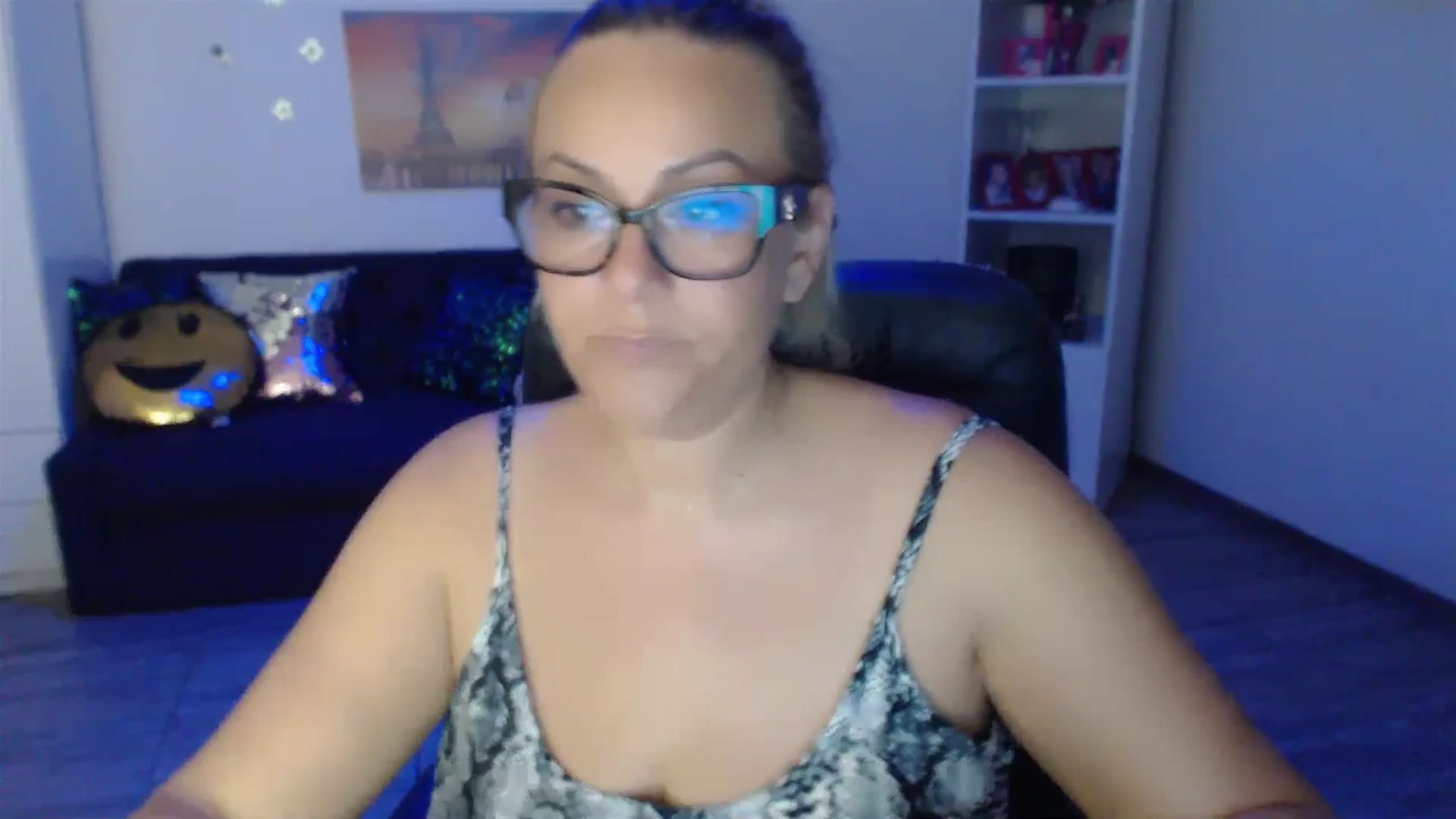 Gallery image thumbnail from A_baby_Boo's myfreecams stream on, 07/05/2023, 22:48 image 17 of 20