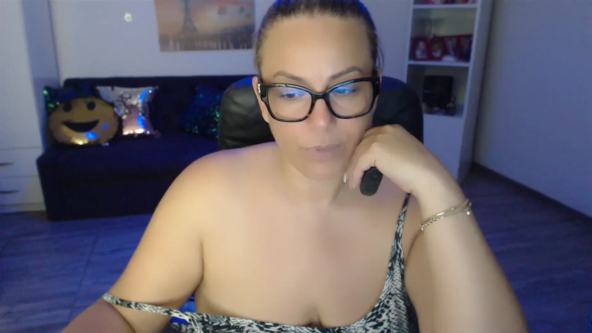 Gallery image thumbnail from A_baby_Boo's myfreecams stream on, 07/08/2023, 24:11 image 12 of 20