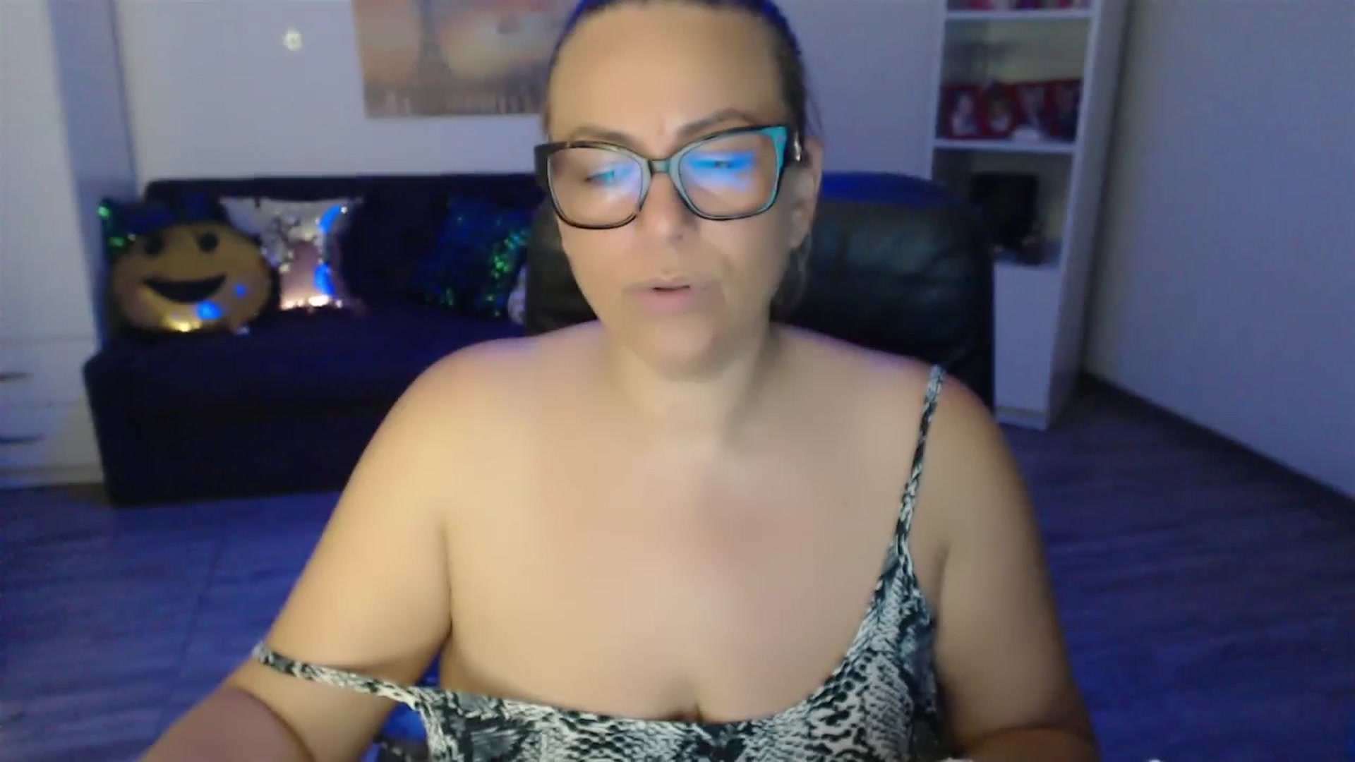Gallery image thumbnail from A_baby_Boo's myfreecams stream on, 07/08/2023, 24:11 image 13 of 20