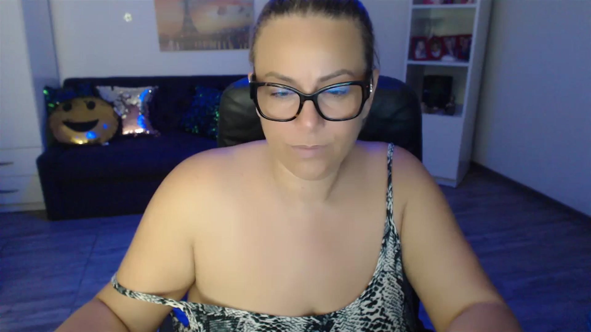 Gallery image thumbnail from A_baby_Boo's myfreecams stream on, 07/08/2023, 24:11 image 11 of 20