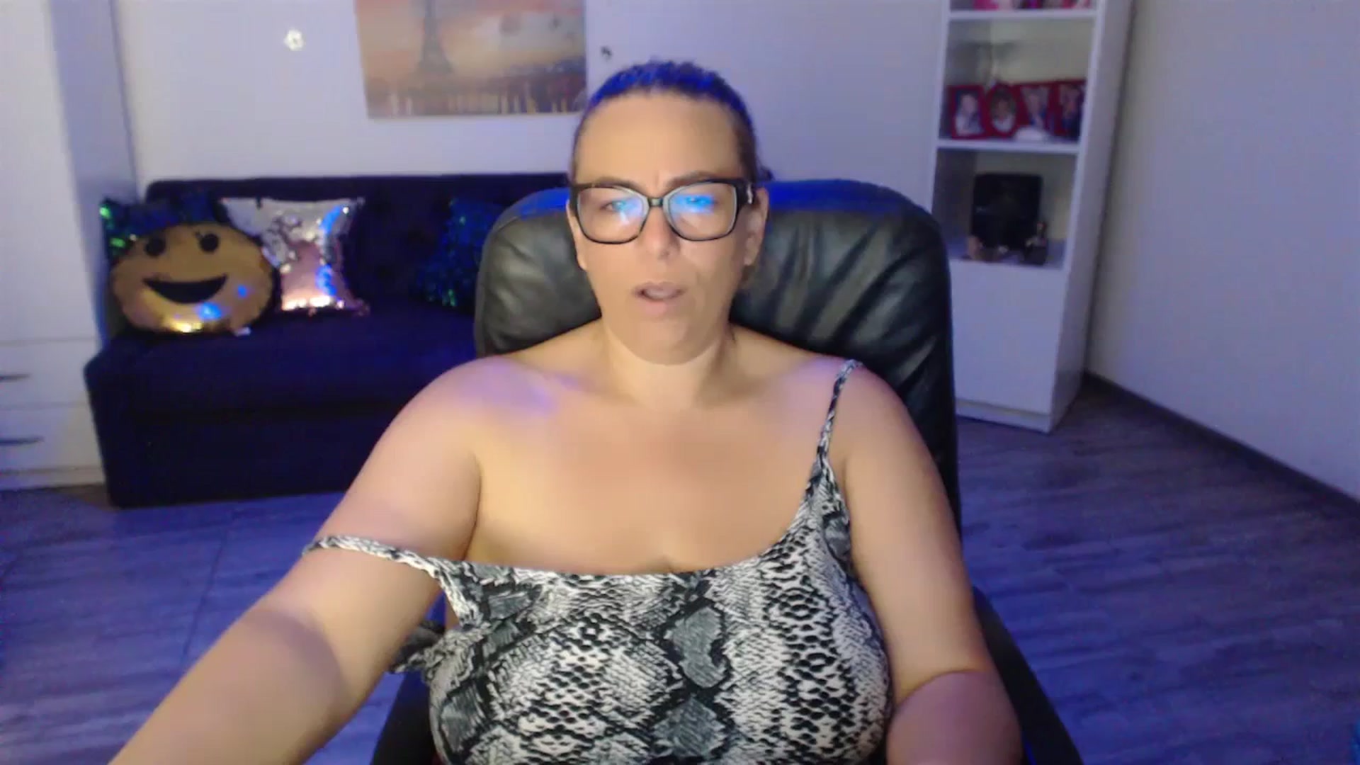 Gallery image thumbnail from A_baby_Boo's myfreecams stream on, 07/08/2023, 24:11 image 10 of 20