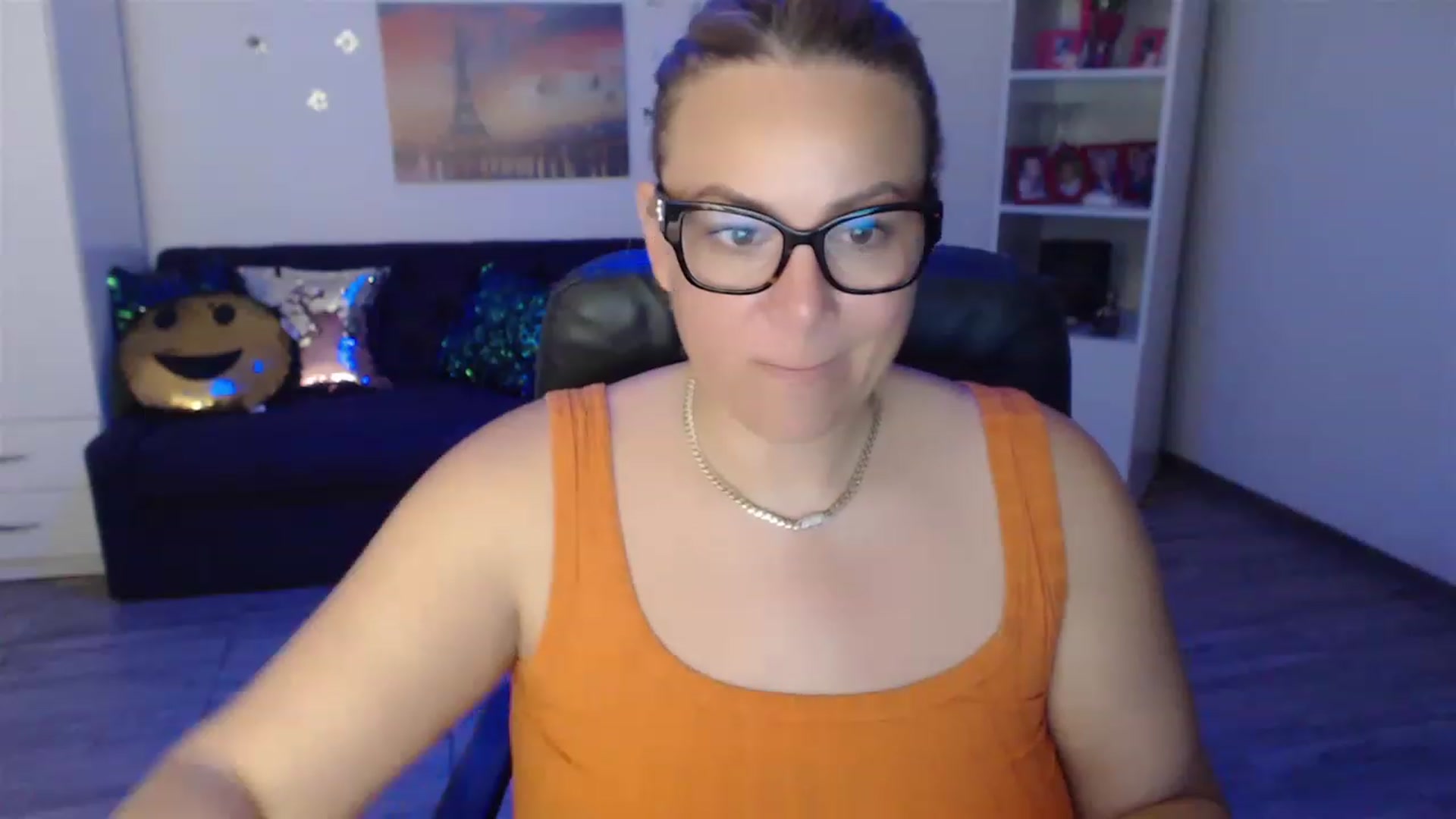 Gallery image thumbnail from A_baby_Boo's myfreecams stream on, 07/09/2023, 24:07 image 8 of 20