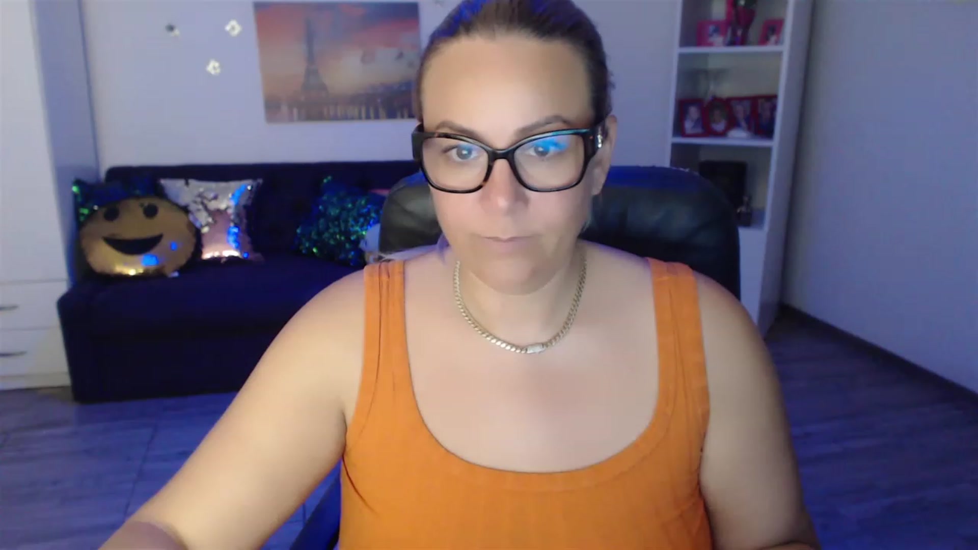 Gallery image thumbnail from A_baby_Boo's myfreecams stream on, 07/09/2023, 24:07 image 6 of 20
