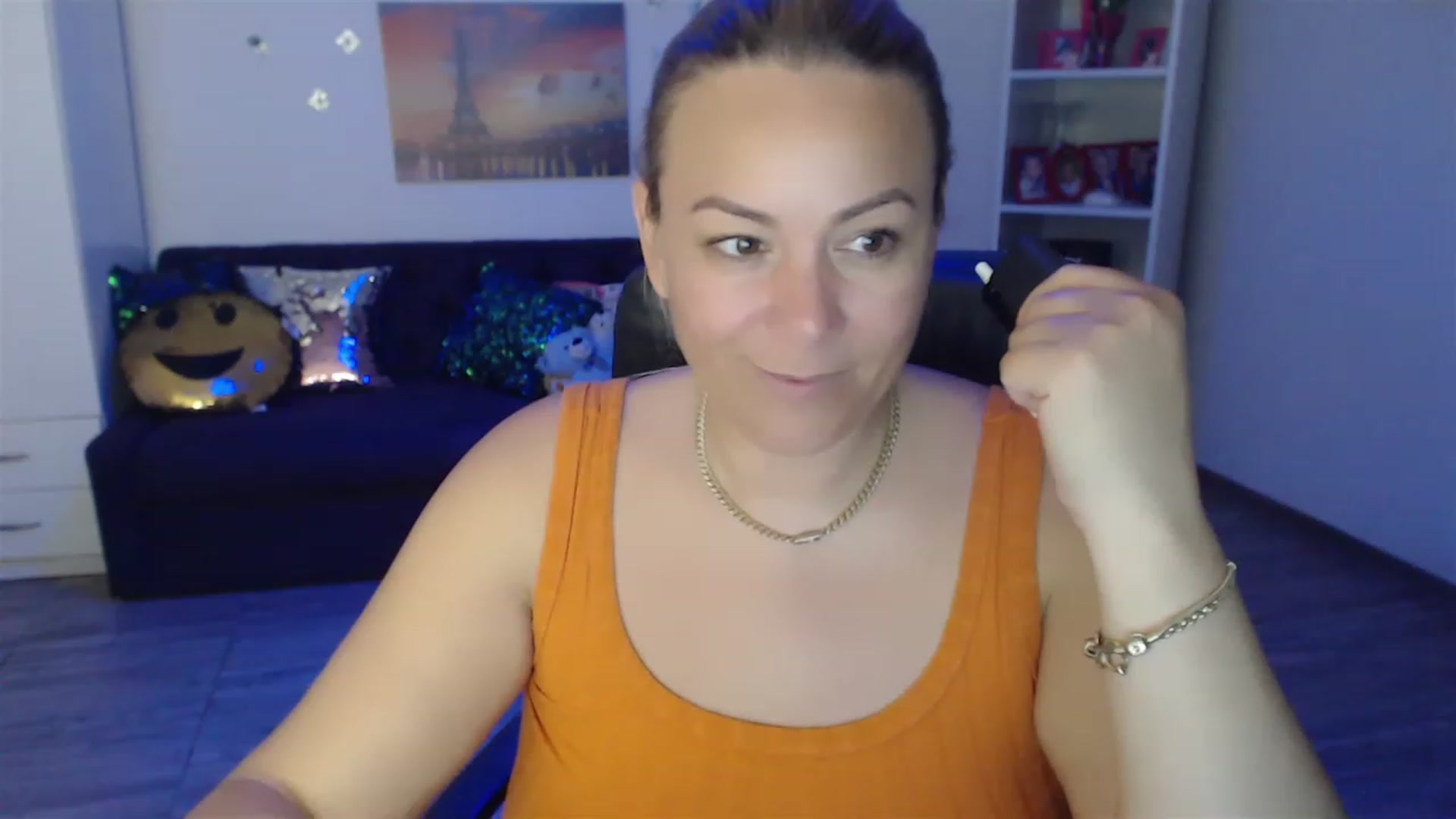 Gallery image thumbnail from A_baby_Boo's myfreecams stream on, 07/09/2023, 24:07 image 4 of 20