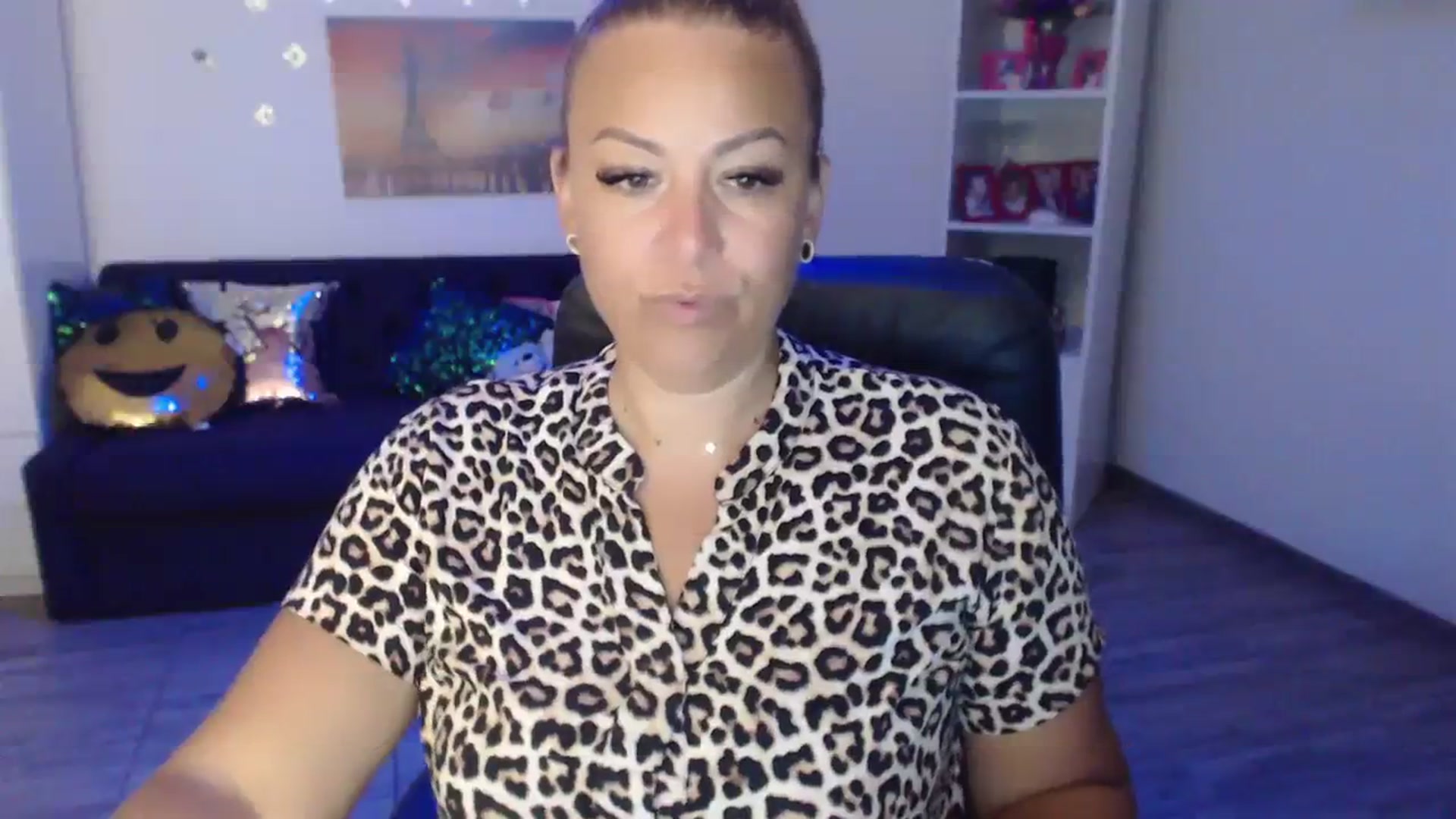 Gallery image thumbnail from A_baby_Boo's myfreecams stream on, 07/24/2023, 10:33 image 5 of 20