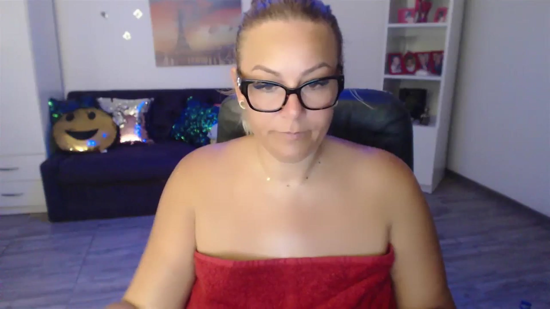Gallery image thumbnail from A_baby_Boo's myfreecams stream on, 07/25/2023, 06:47 image 14 of 20