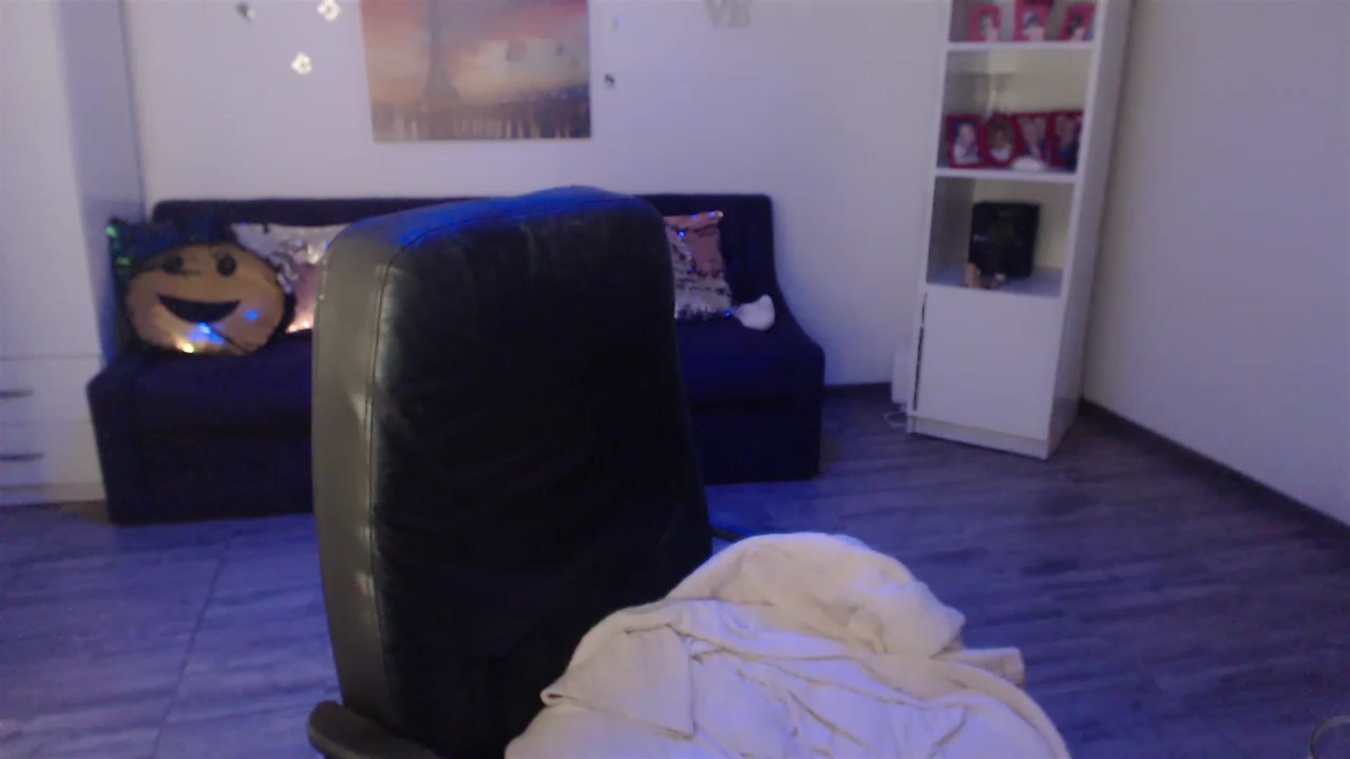 Gallery image thumbnail from A_baby_Boo's myfreecams stream on, 07/30/2023, 10:09 image 10 of 20
