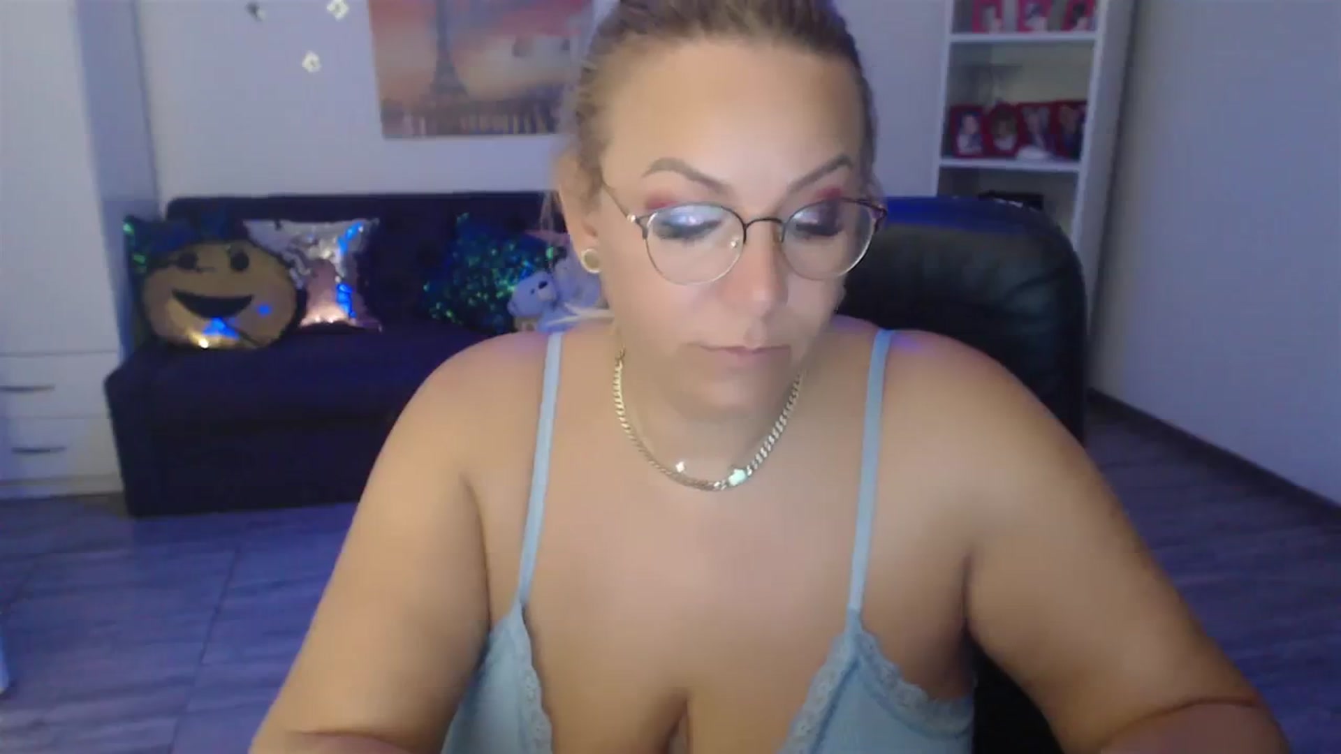 Gallery image thumbnail from A_baby_Boo's myfreecams stream on, 07/31/2023, 09:56 image 2 of 20