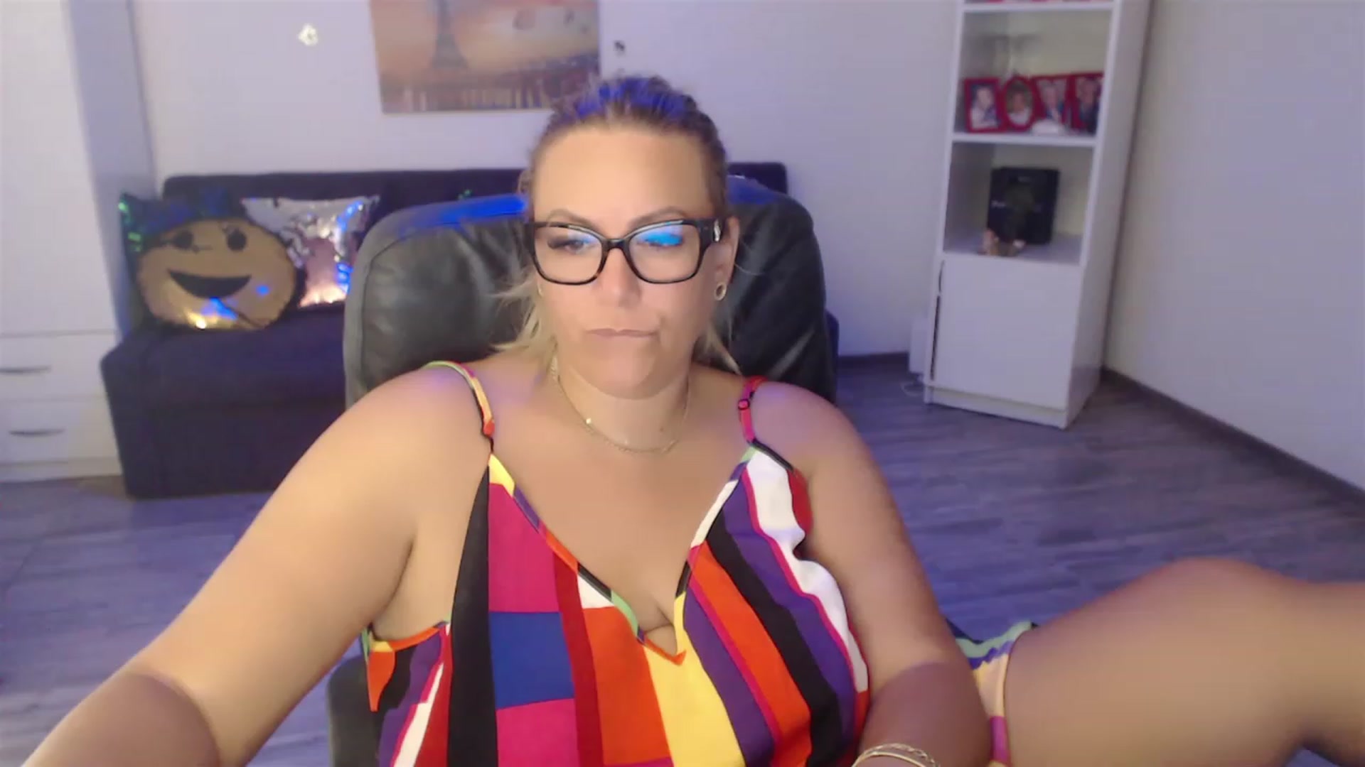 Gallery image thumbnail from A_baby_Boo's myfreecams stream on, 07/31/2023, 11:04 image 3 of 20