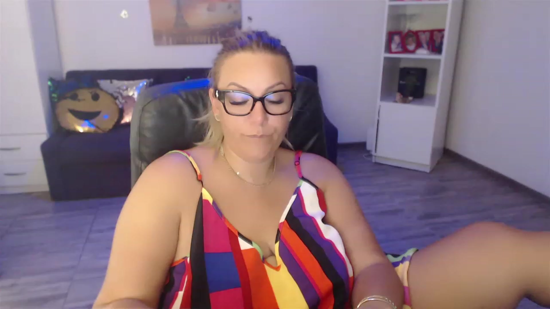 Gallery image thumbnail from A_baby_Boo's myfreecams stream on, 07/31/2023, 11:04 image 2 of 20