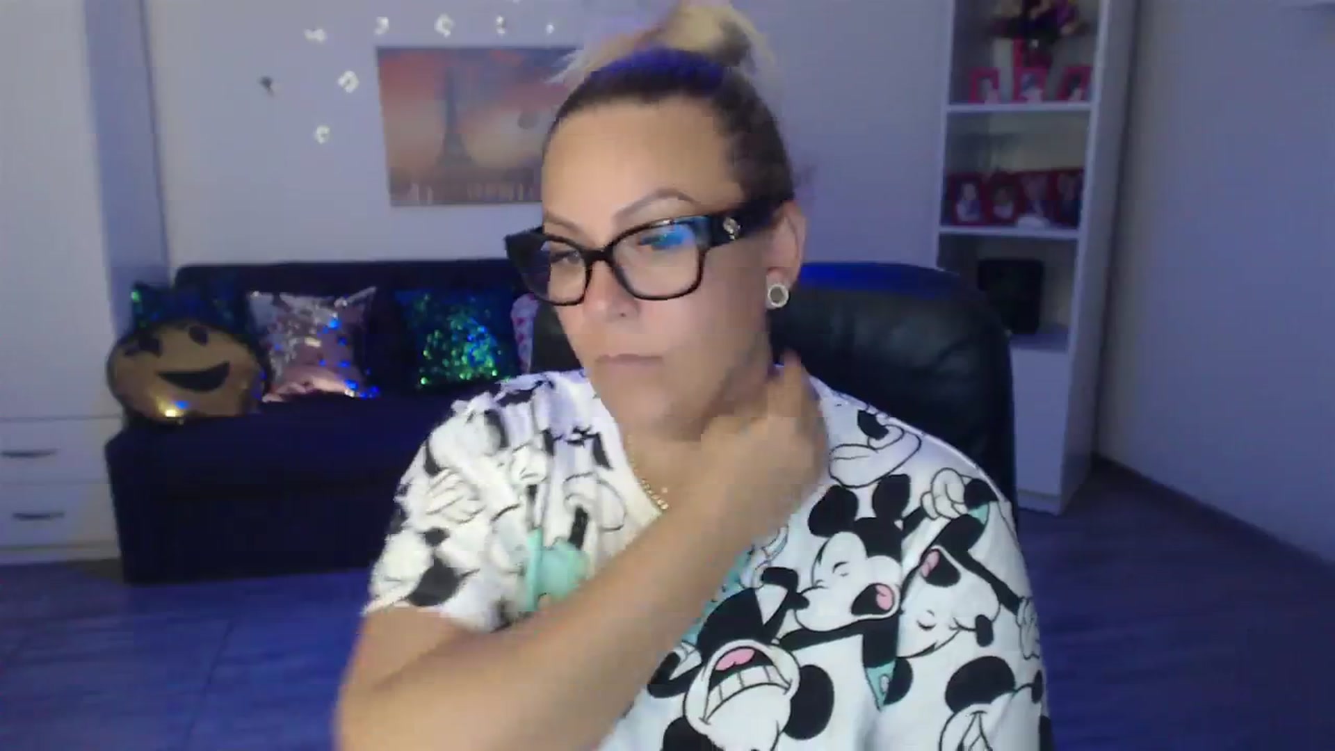 Gallery image thumbnail from A_baby_Boo's myfreecams stream on, 08/07/2023, 14:55 image 6 of 20