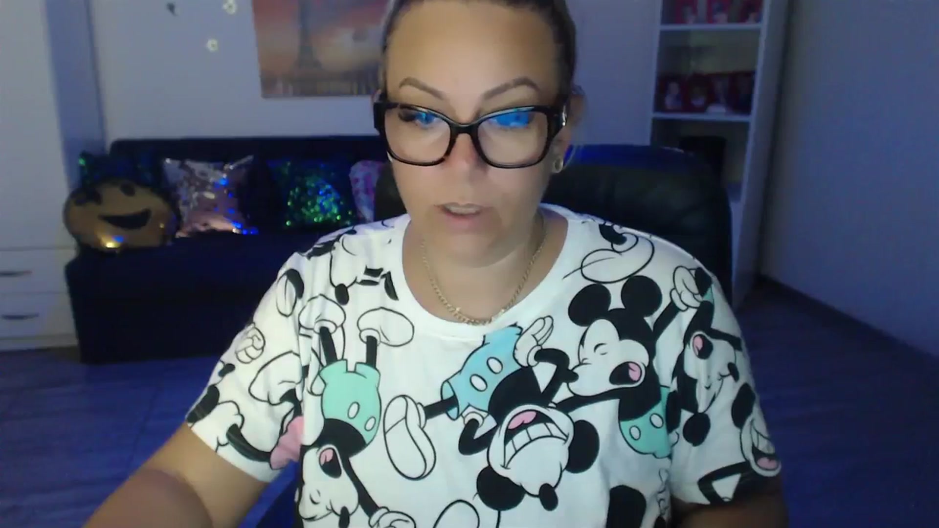 Gallery image thumbnail from A_baby_Boo's myfreecams stream on, 08/07/2023, 20:59 image 17 of 20