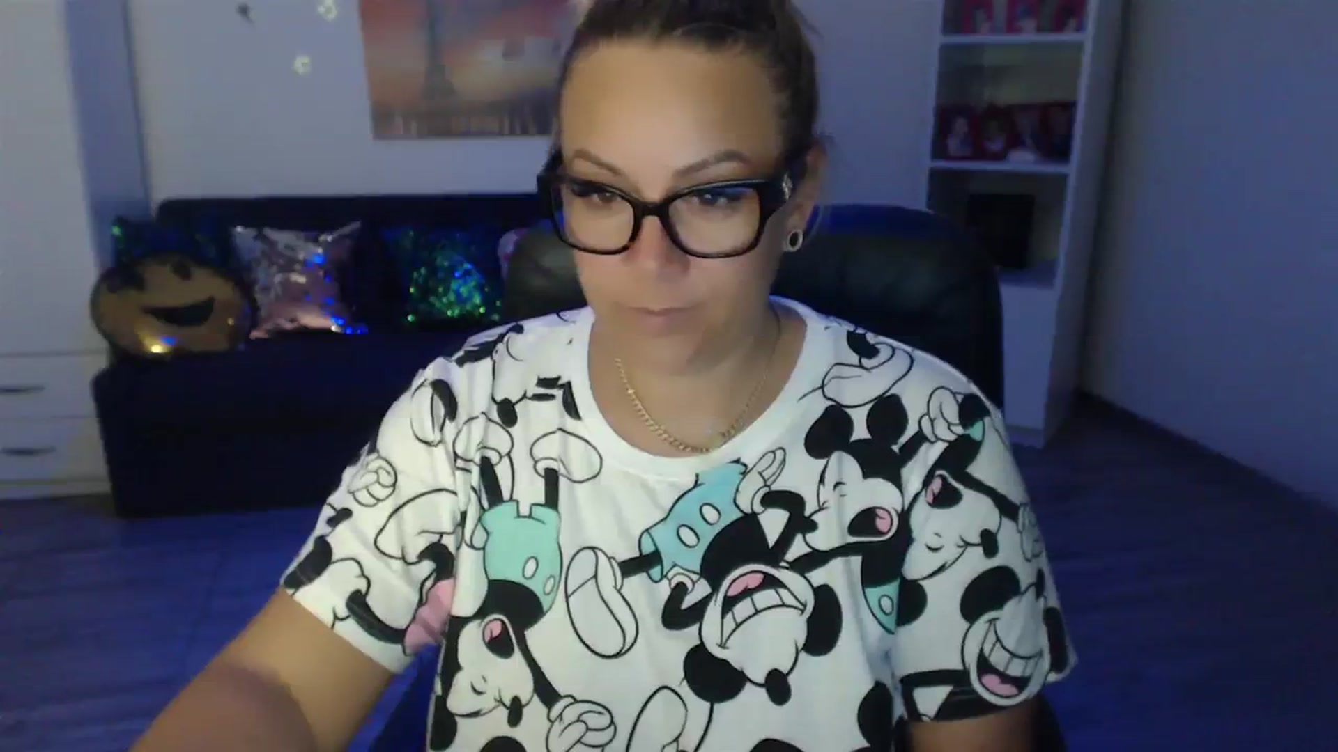 Gallery image thumbnail from A_baby_Boo's myfreecams stream on, 08/07/2023, 20:59 image 18 of 20