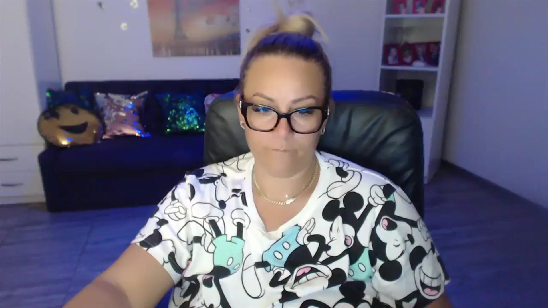 Gallery image thumbnail from A_baby_Boo's myfreecams stream on, 08/07/2023, 20:59 image 11 of 20