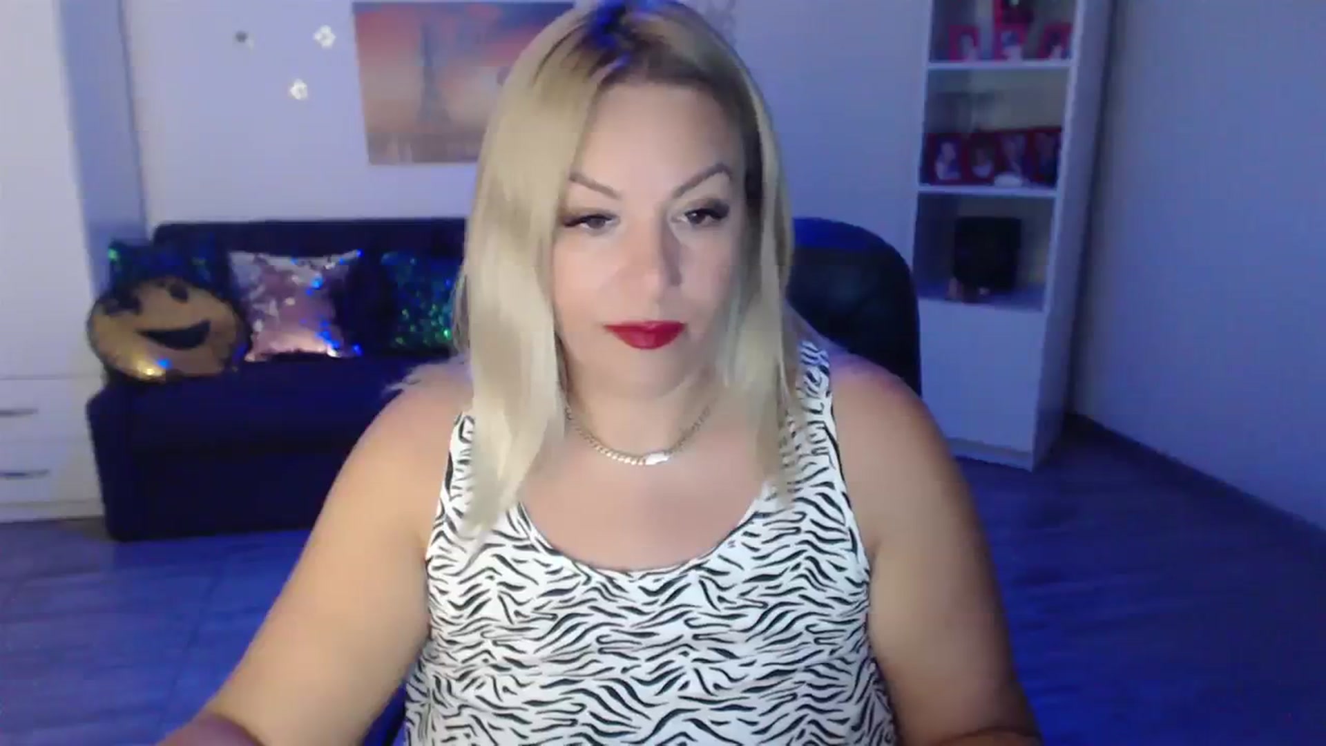 Gallery image thumbnail from A_baby_Boo's myfreecams stream on, 08/08/2023, 11:24 image 16 of 20