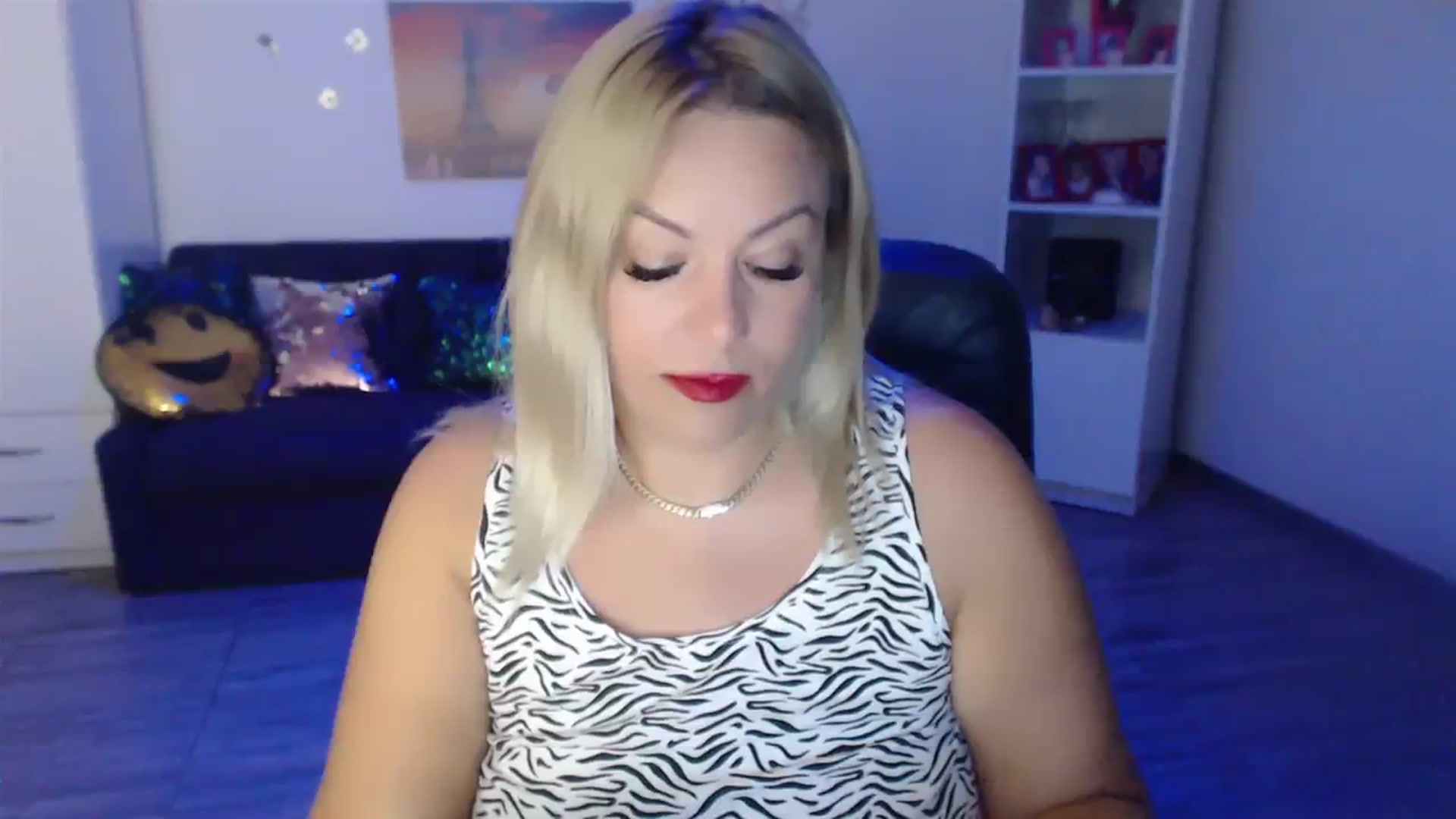 Gallery image thumbnail from A_baby_Boo's myfreecams stream on, 08/08/2023, 11:24 image 15 of 20