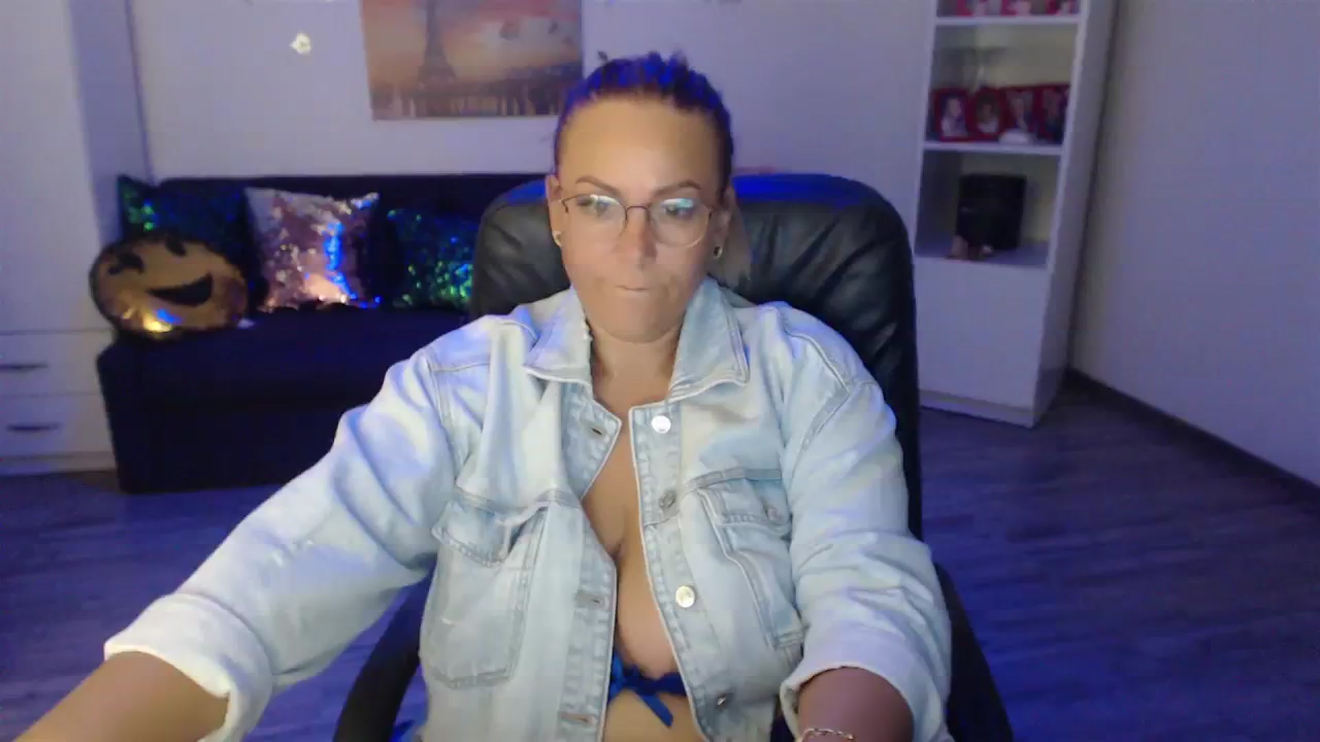 Gallery image thumbnail from A_baby_Boo's myfreecams stream on, 08/13/2023, 14:45 image 1 of 20