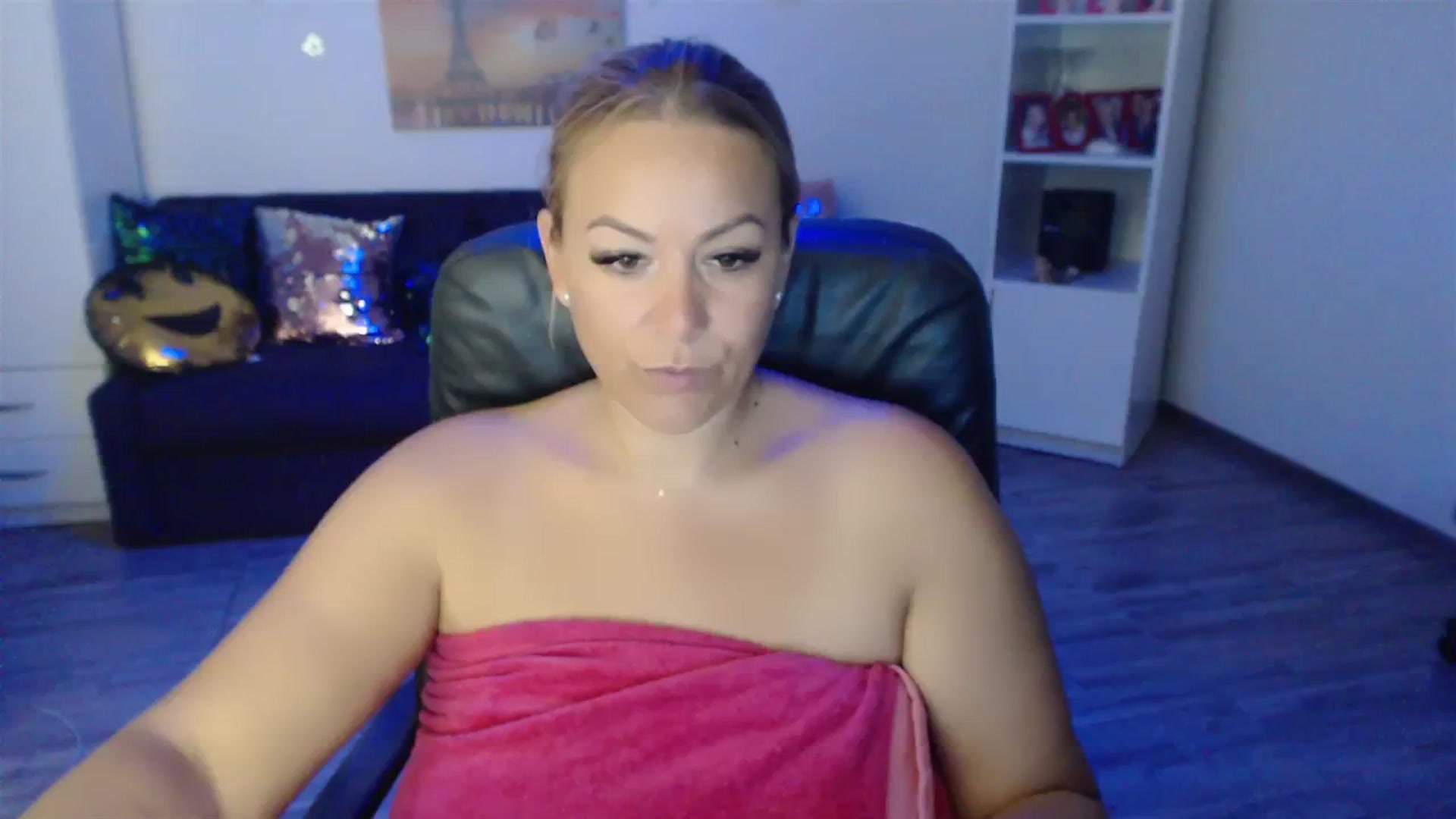 Gallery image thumbnail from A_baby_Boo's myfreecams stream on, 08/24/2023, 14:10 image 1 of 20
