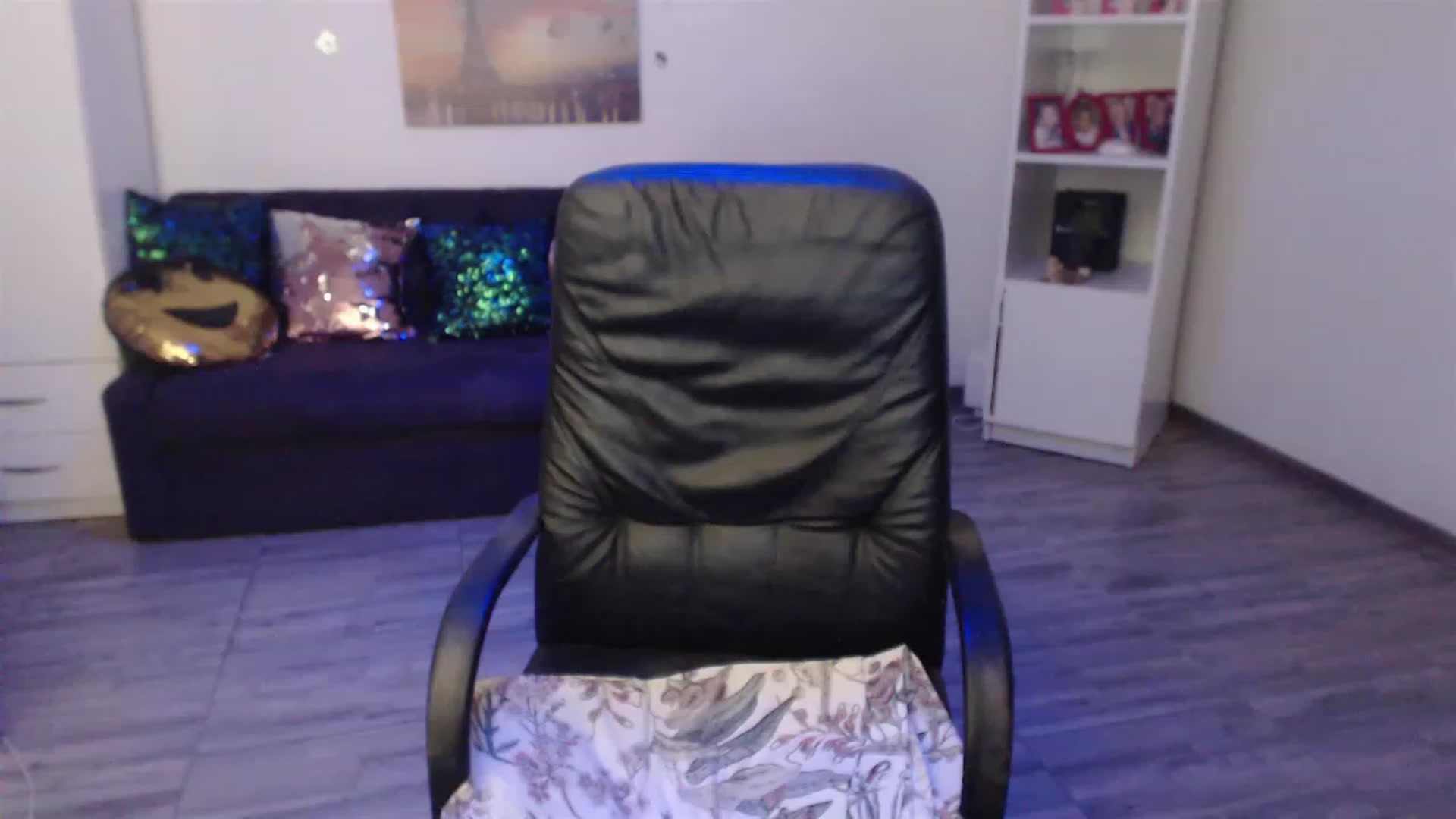 Gallery image thumbnail from A_baby_Boo's myfreecams stream on, 08/25/2023, 20:01 image 12 of 20