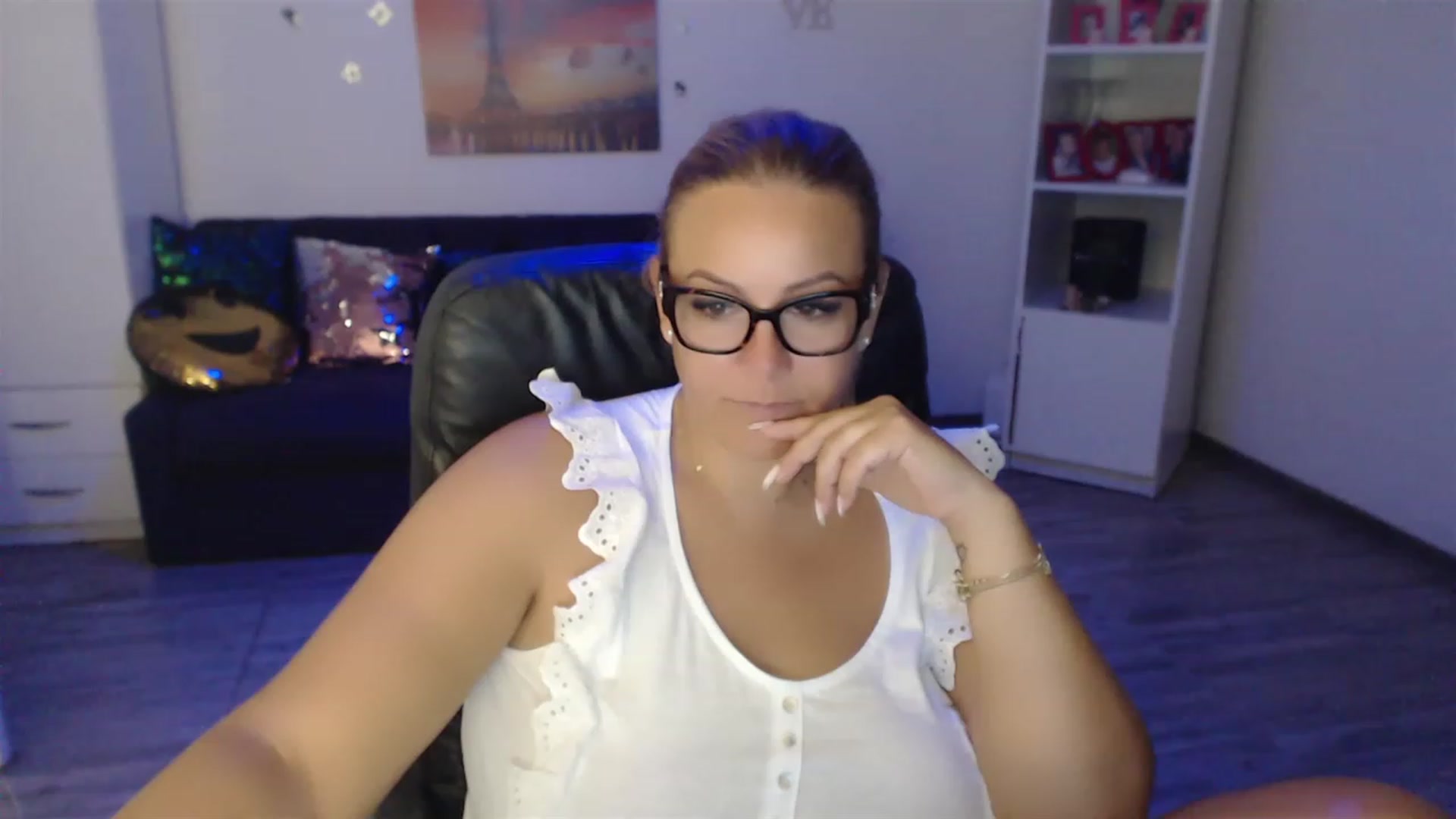 Gallery image thumbnail from A_baby_Boo's myfreecams stream on, 08/27/2023, 07:49 image 20 of 20