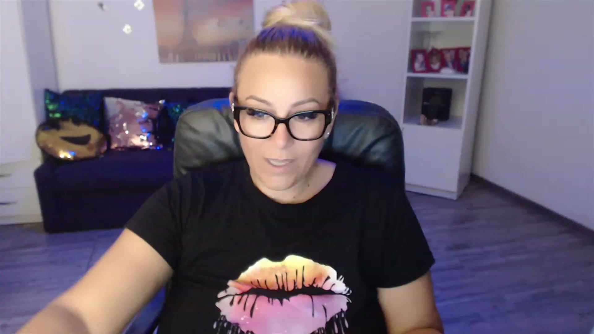 Gallery image thumbnail from A_baby_Boo's myfreecams stream on, 08/27/2023, 17:16 image 2 of 20