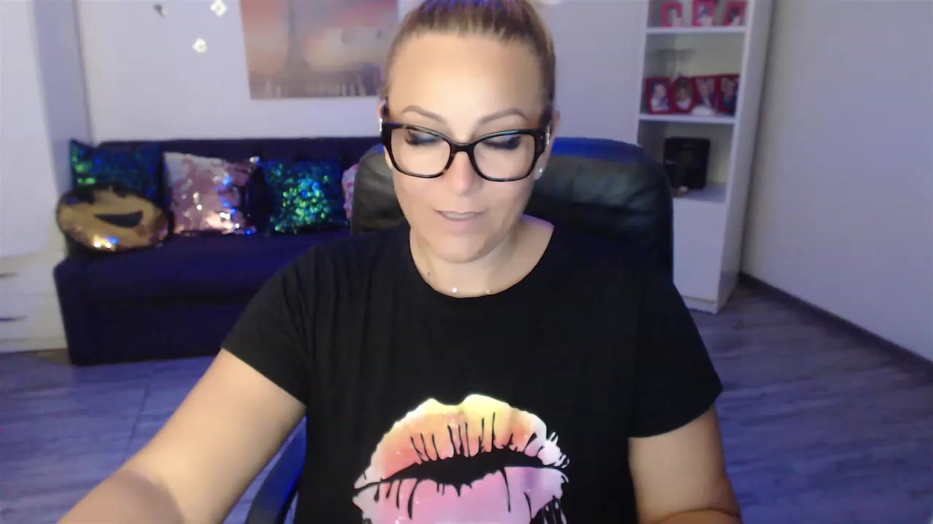 Gallery image thumbnail from A_baby_Boo's myfreecams stream on, 08/27/2023, 17:16 image 20 of 20
