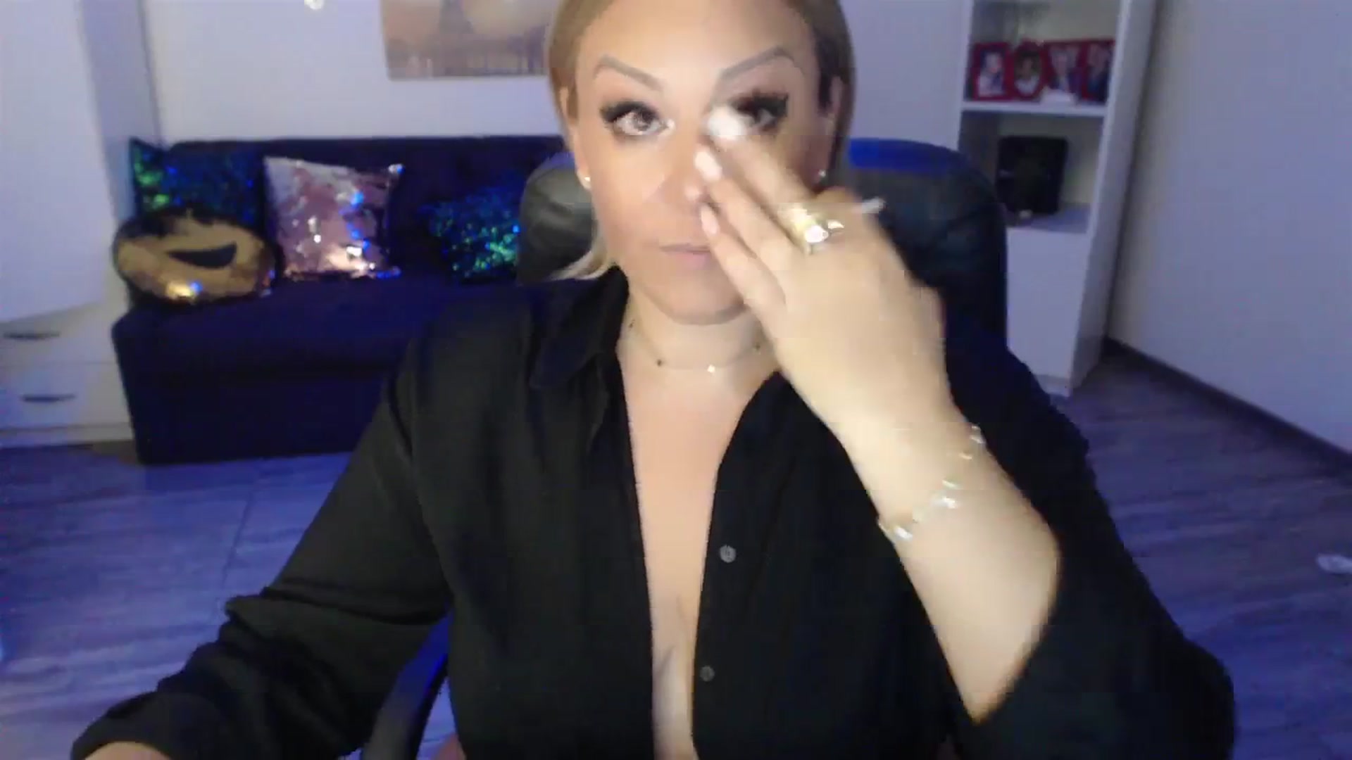 Gallery image thumbnail from A_baby_Boo's myfreecams stream on, 08/30/2023, 19:37 image 9 of 20