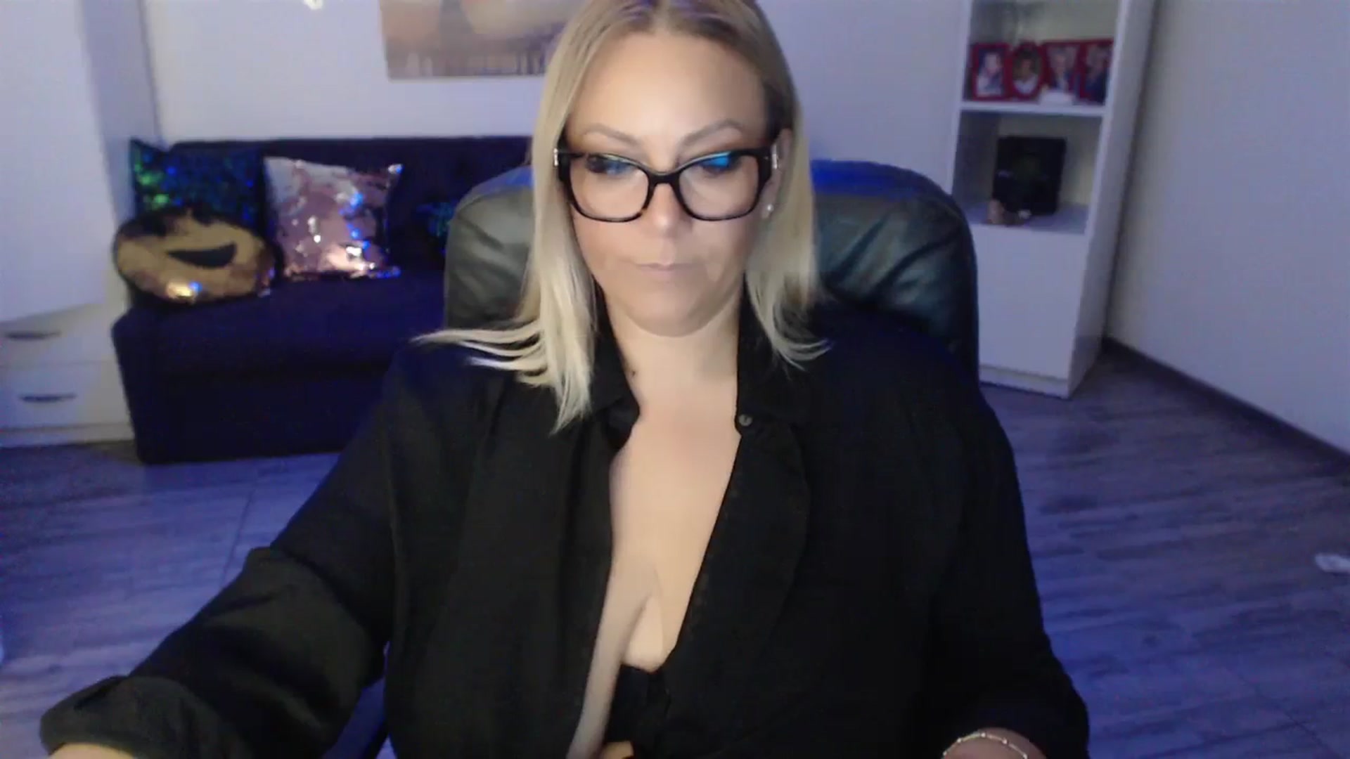 Gallery image thumbnail from A_baby_Boo's myfreecams stream on, 08/30/2023, 20:26 image 20 of 20