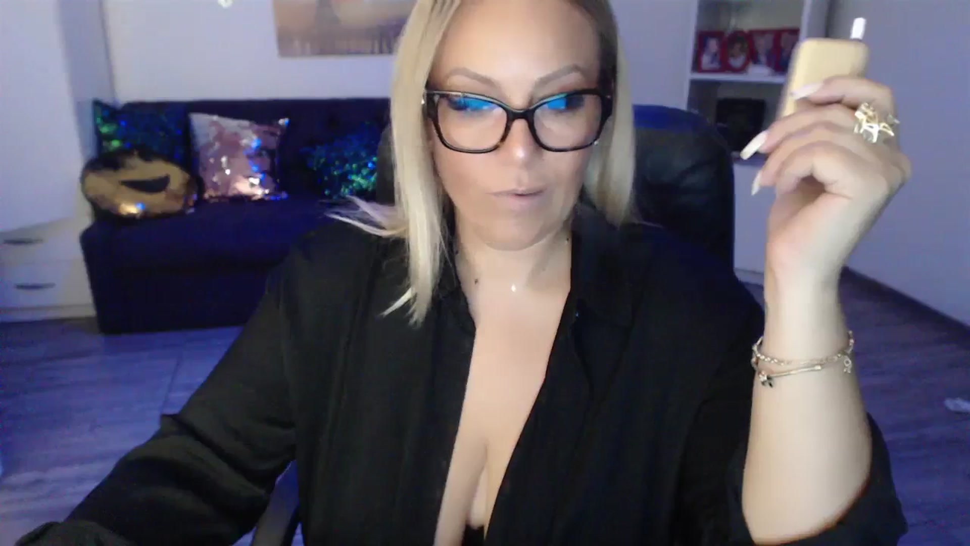 Gallery image thumbnail from A_baby_Boo's myfreecams stream on, 08/30/2023, 20:26 image 6 of 20