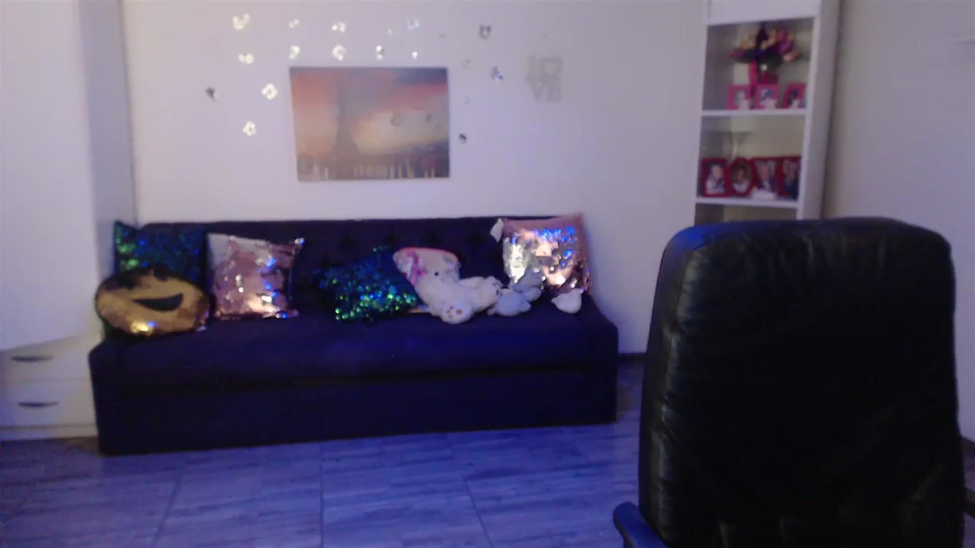 Gallery image thumbnail from A_baby_Boo's myfreecams stream on, 08/30/2023, 20:55 image 7 of 20