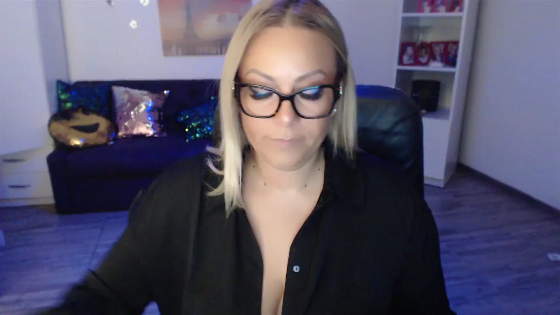 Gallery image thumbnail from A_baby_Boo's myfreecams stream on, 08/30/2023, 21:50 image 1 of 20