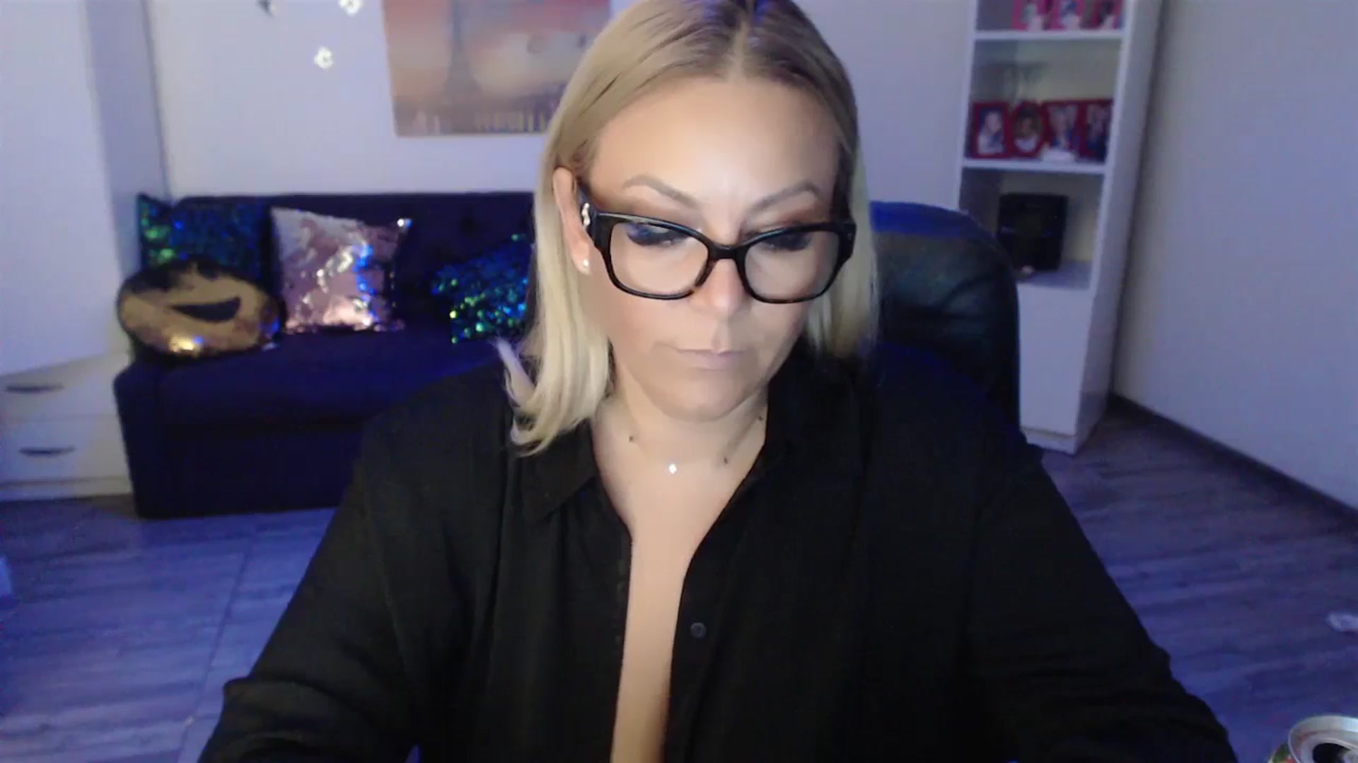 Gallery image thumbnail from A_baby_Boo's myfreecams stream on, 08/30/2023, 21:50 image 19 of 20