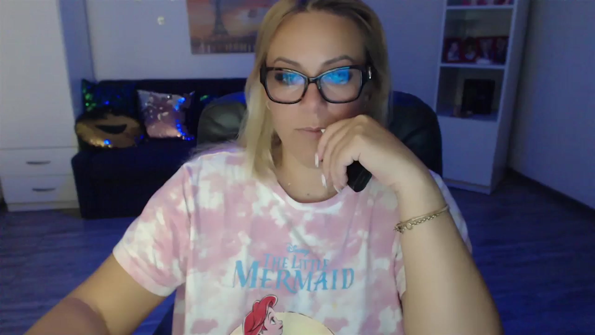 Gallery image thumbnail from A_baby_Boo's myfreecams stream on, 09/11/2023, 07:22 image 7 of 20