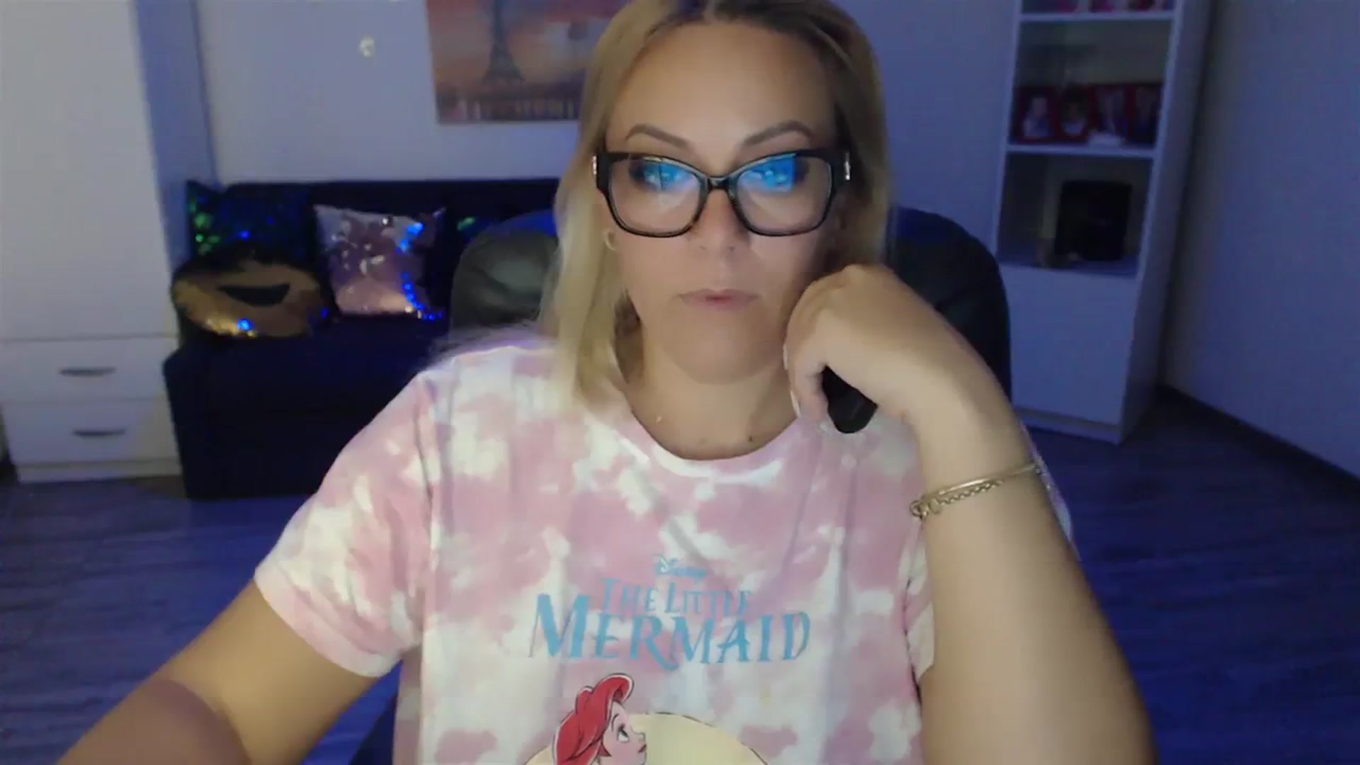 Gallery image thumbnail from A_baby_Boo's myfreecams stream on, 09/11/2023, 07:22 image 6 of 20