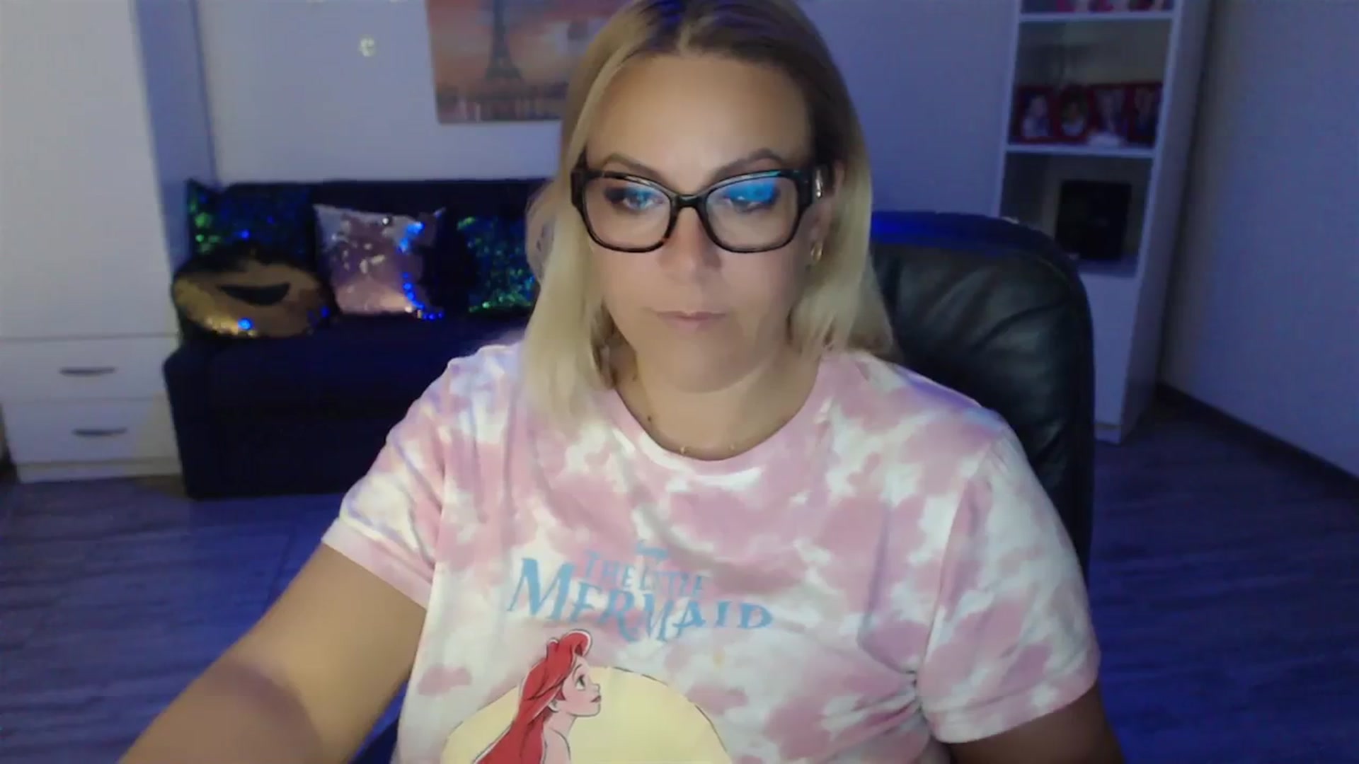 Gallery image thumbnail from A_baby_Boo's myfreecams stream on, 09/11/2023, 07:22 image 15 of 20
