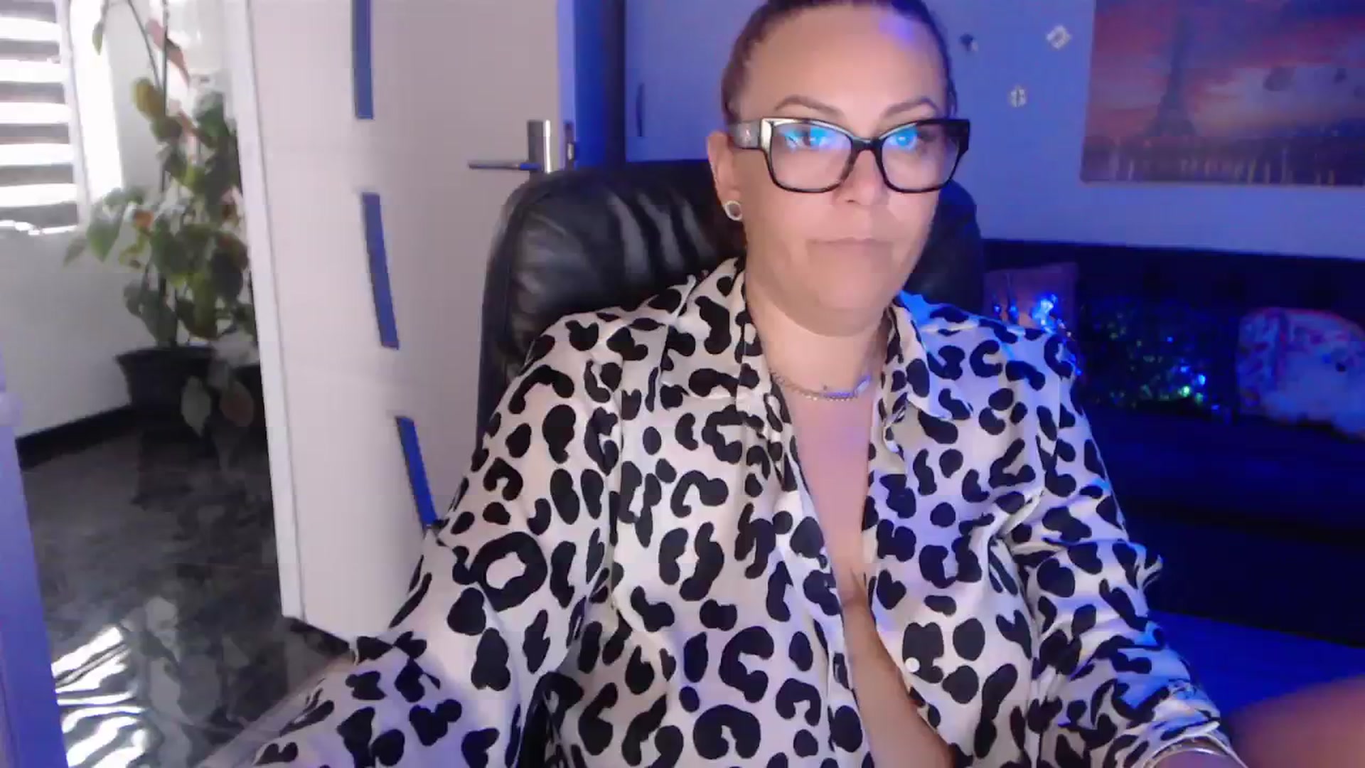 Gallery image thumbnail from A_baby_Boo's myfreecams stream on, 09/15/2023, 13:51 image 20 of 20