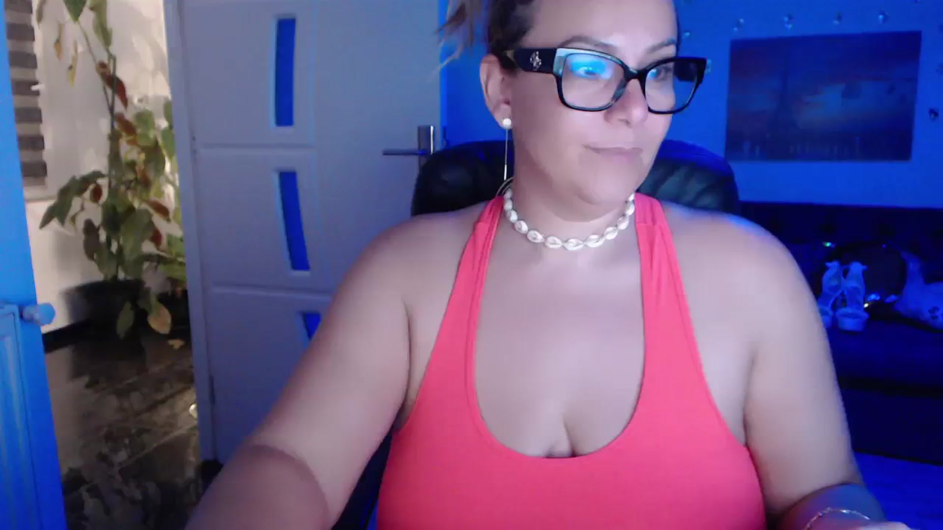 Gallery image thumbnail from A_baby_Boo's myfreecams stream on, 10/02/2023, 02:38 image 1 of 20