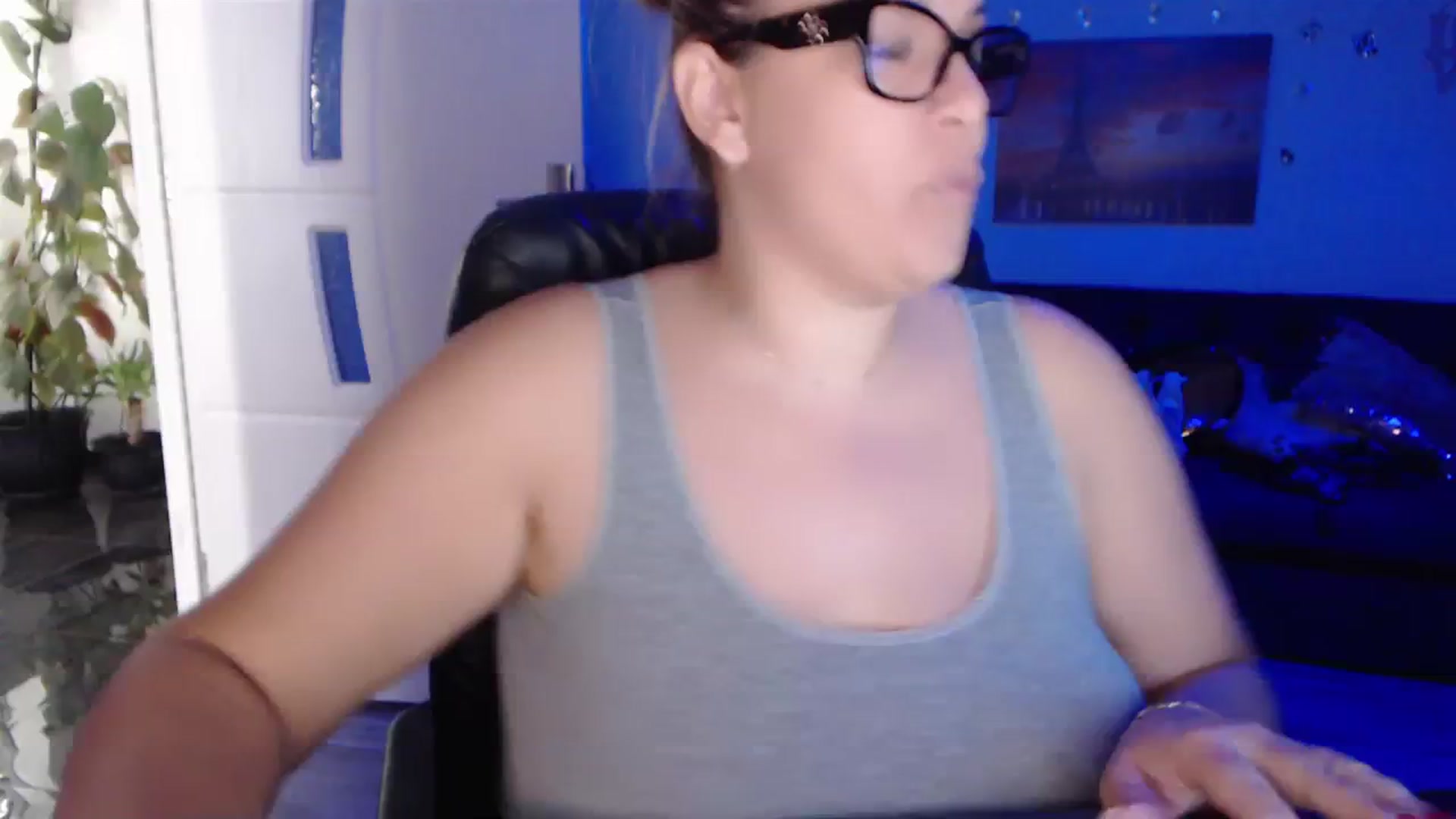 Gallery image thumbnail from A_baby_Boo's myfreecams stream on, 10/10/2023, 11:20 image 1 of 20
