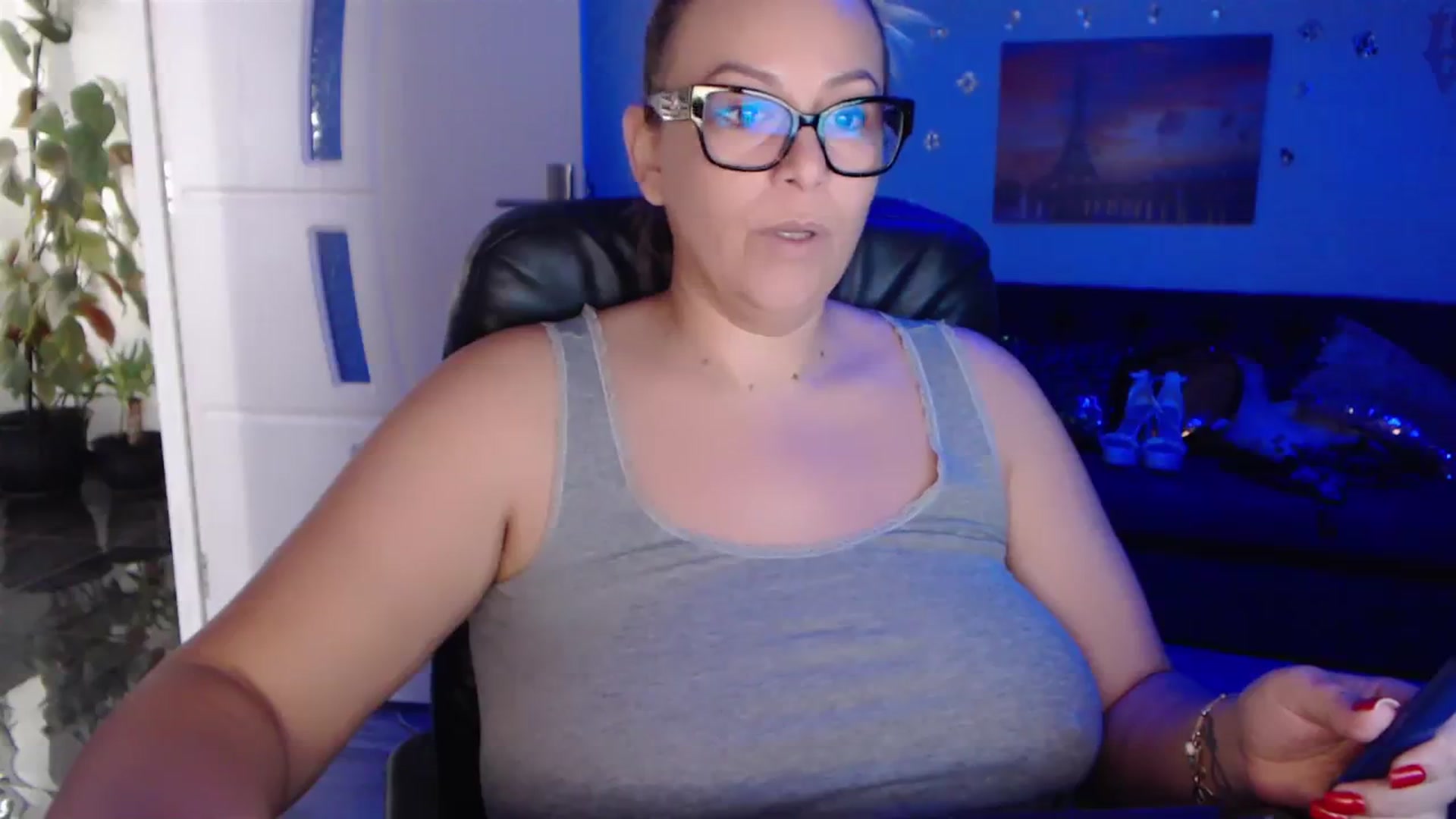 Gallery image thumbnail from A_baby_Boo's myfreecams stream on, 10/10/2023, 11:20 image 13 of 20